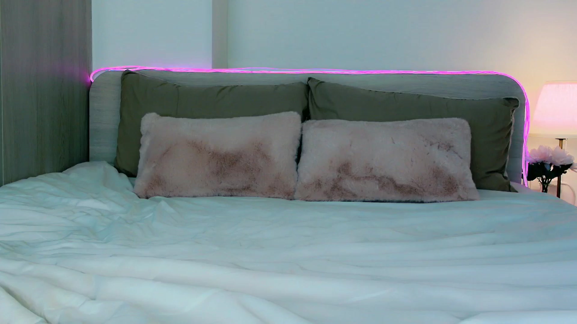 Gallery image thumbnail from mia4sin's myfreecams stream on, 02/24/2026, 09:59 image 14 of 20