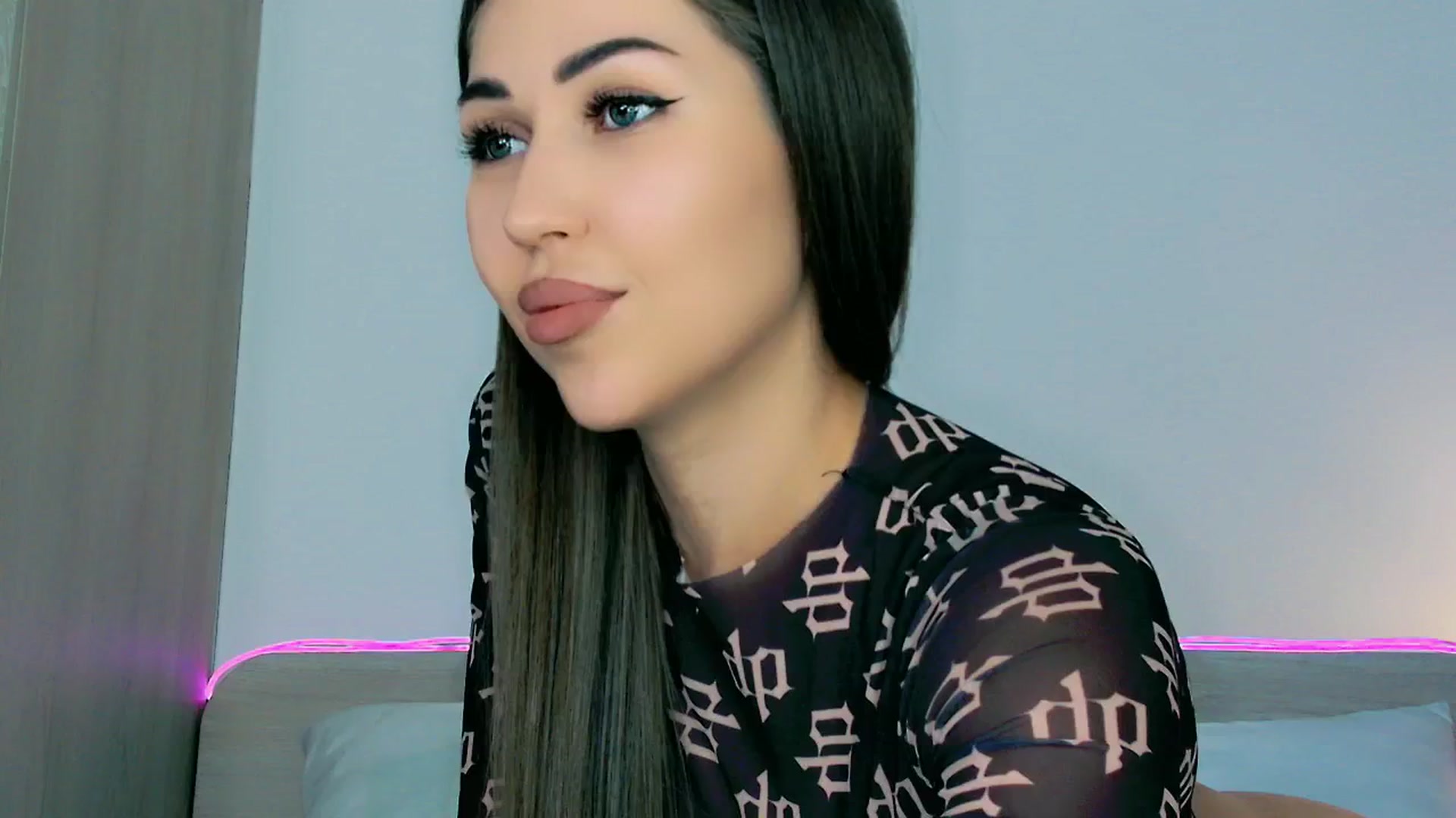 Gallery image thumbnail from mia4sin's myfreecams stream on, 03/04/2026, 11:19 image 5 of 20