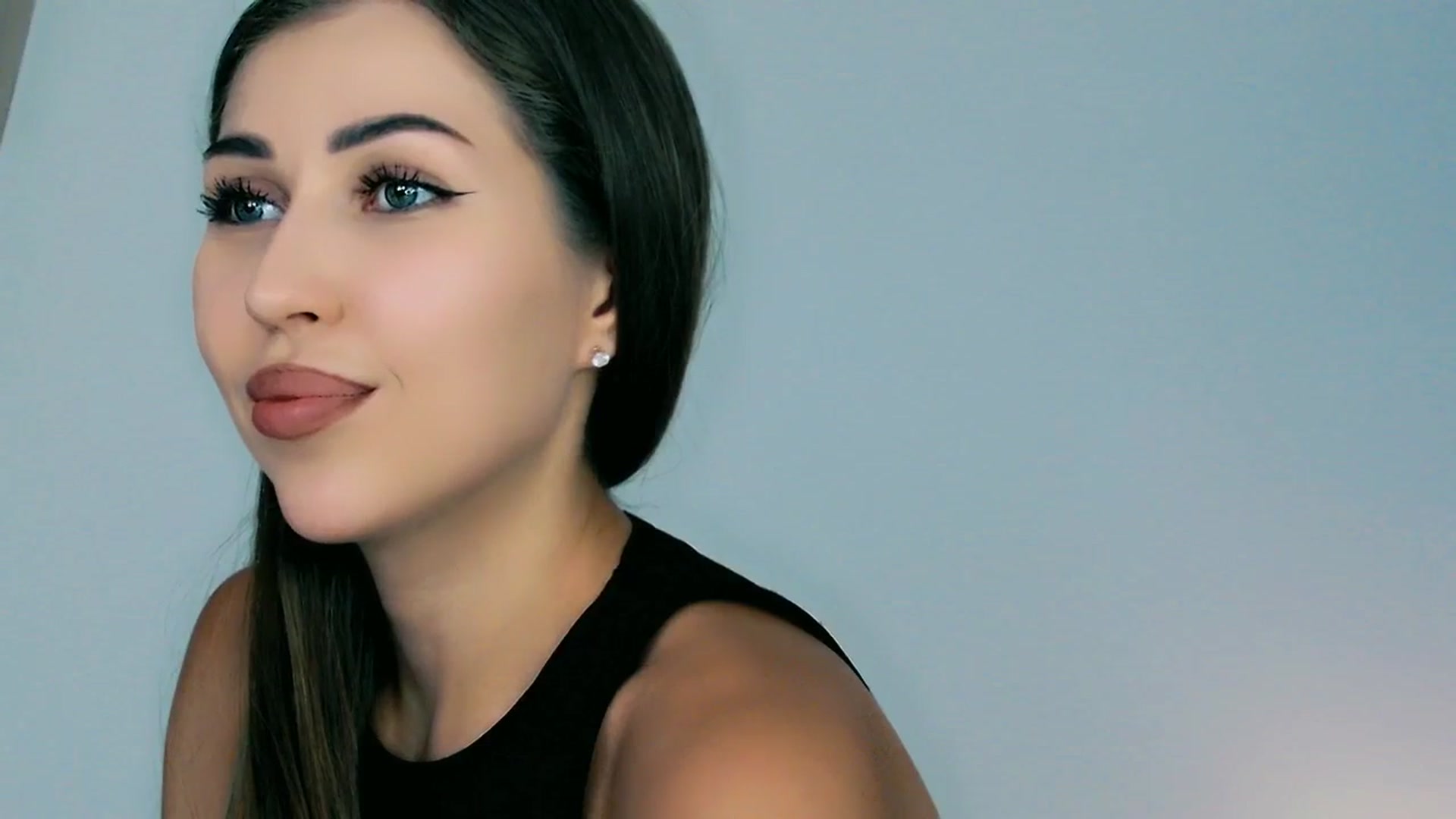 Gallery image thumbnail from mia4sin's myfreecams stream on, 03/15/2026, 09:11 image 9 of 20