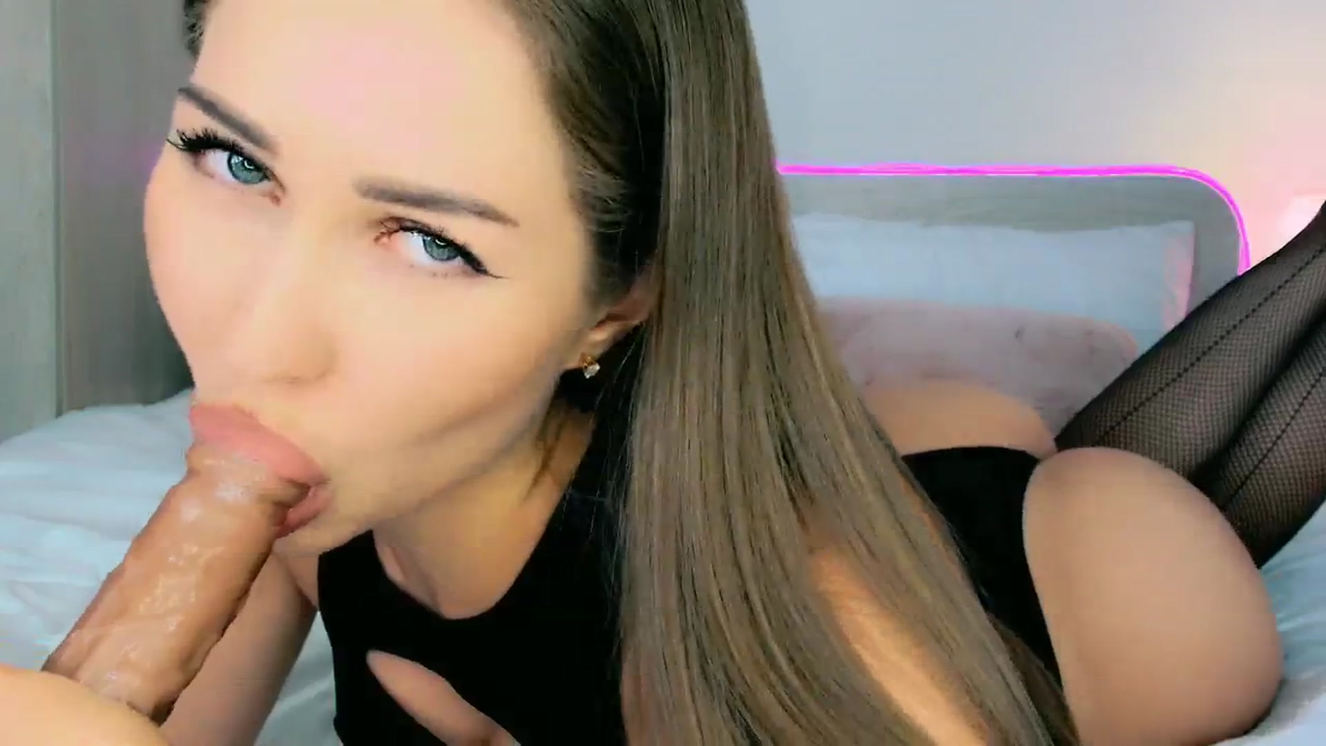Gallery image thumbnail from mia4sin's myfreecams stream on, 03/15/2026, 16:26 image 7 of 20