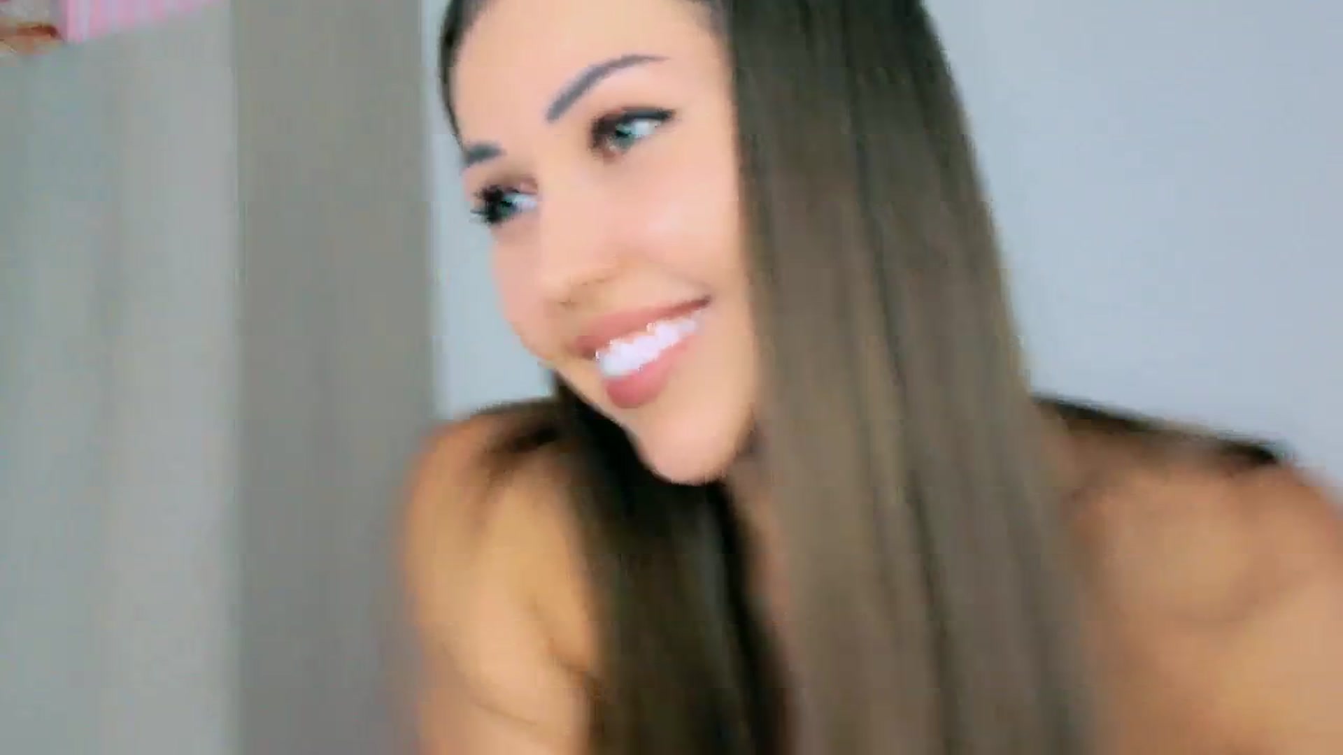 Gallery image thumbnail from mia4sin's myfreecams stream on, 03/17/2026, 12:40 image 18 of 20