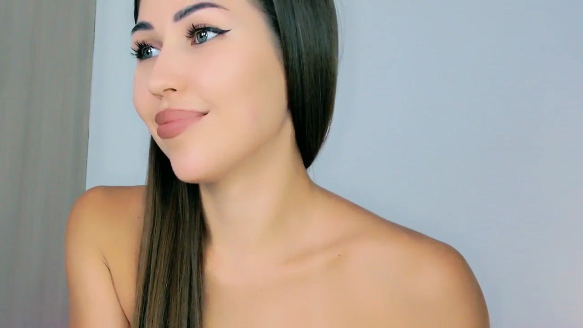 Gallery image thumbnail from mia4sin's myfreecams stream on, 03/18/2026, 14:50 image 19 of 20