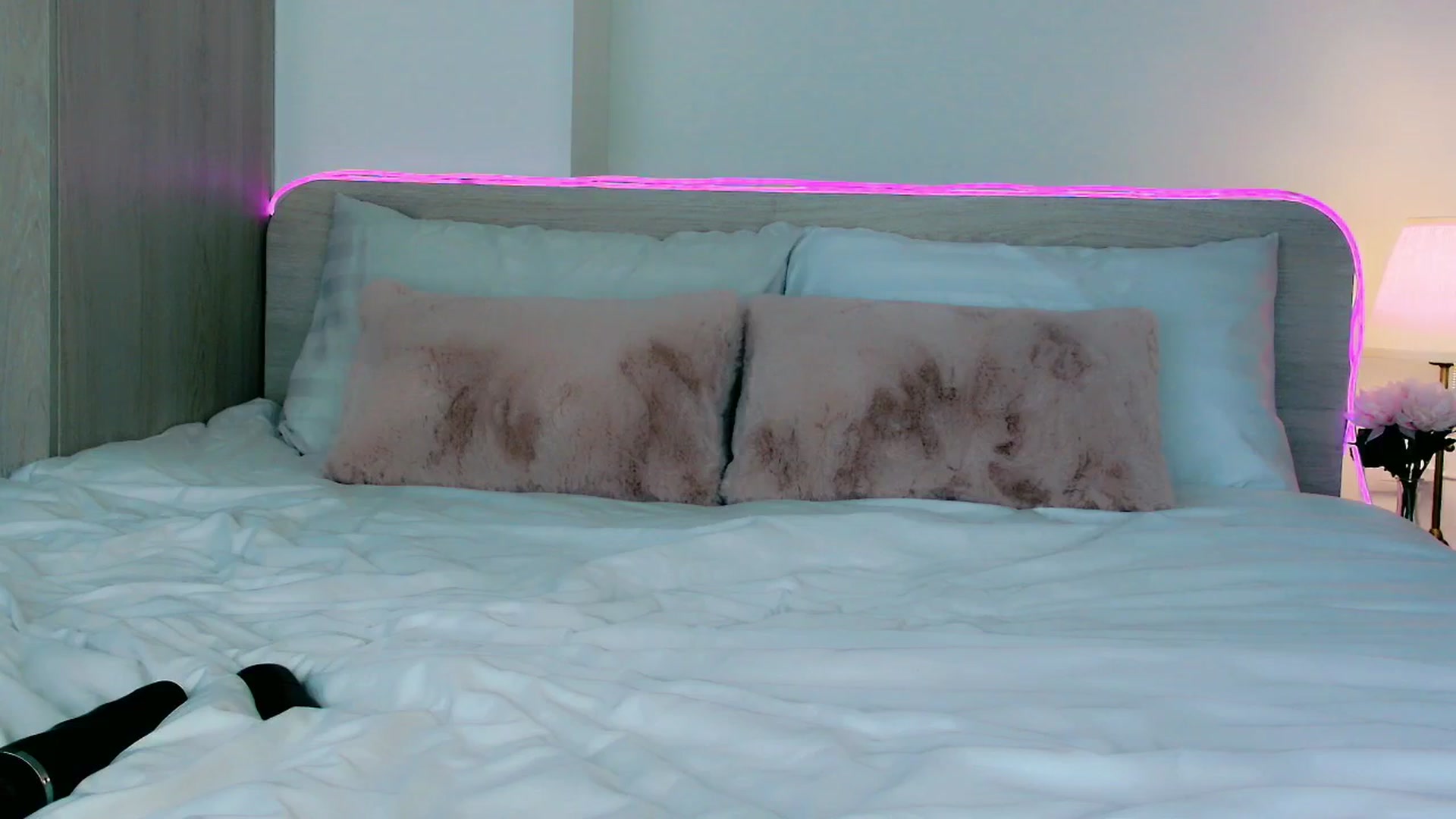 Gallery image thumbnail from mia4sin's myfreecams stream on, 03/20/2026, 08:46 image 18 of 20