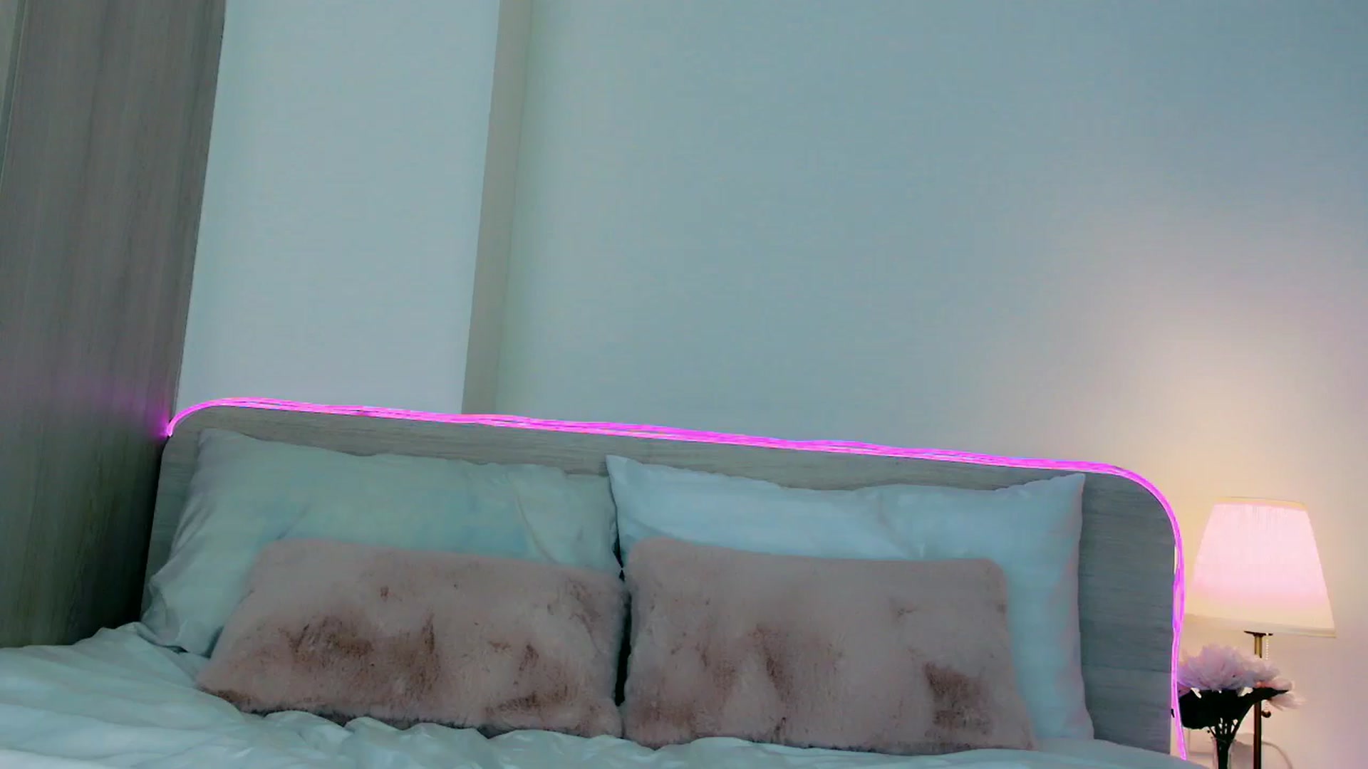 Gallery image thumbnail from mia4sin's myfreecams stream on, 03/21/2026, 09:54 image 15 of 20