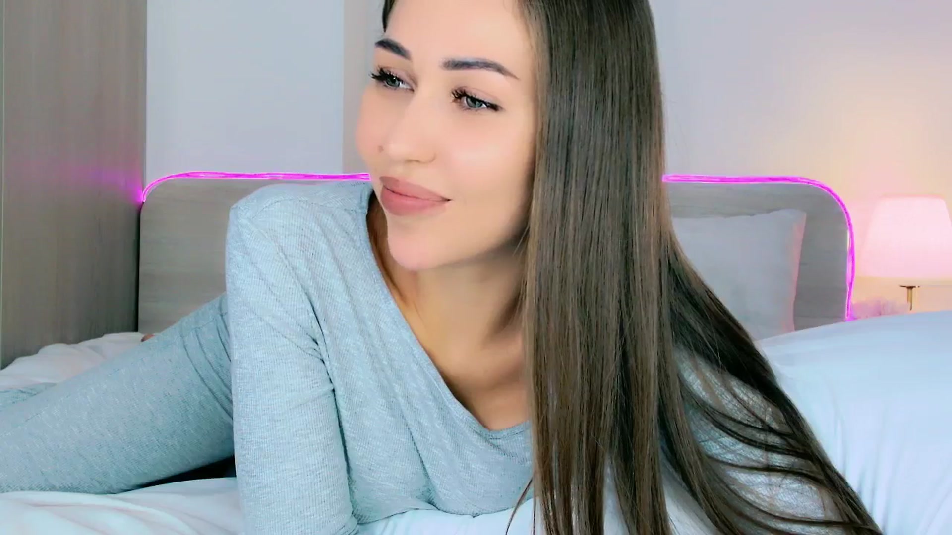 Gallery image thumbnail from mia4sin's myfreecams stream on, 03/22/2026, 13:08 image 17 of 20