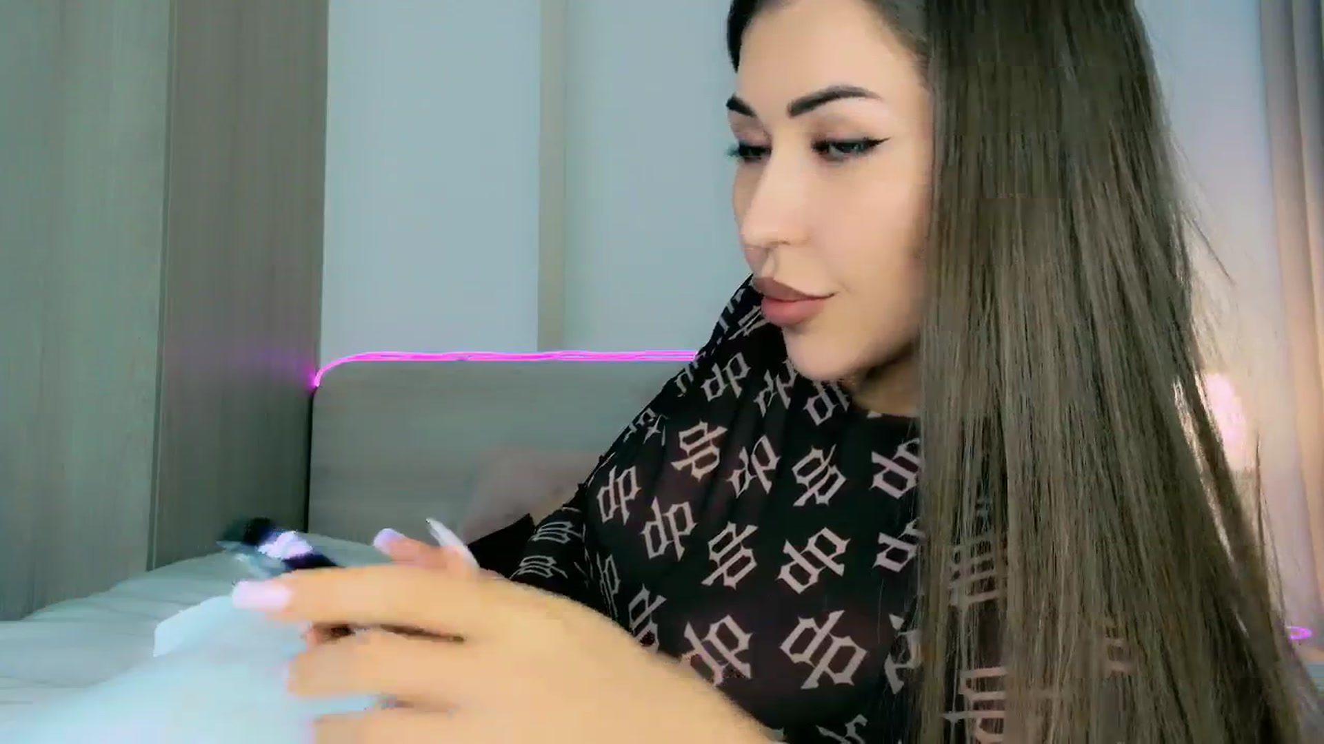 Gallery image thumbnail from mia4sin's myfreecams stream on, 03/25/2026, 12:44 image 20 of 20