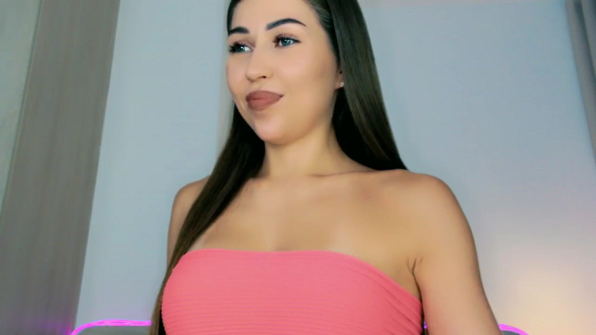 Gallery image thumbnail from mia4sin's myfreecams stream on, 04/04/2026, 09:27 image 8 of 20