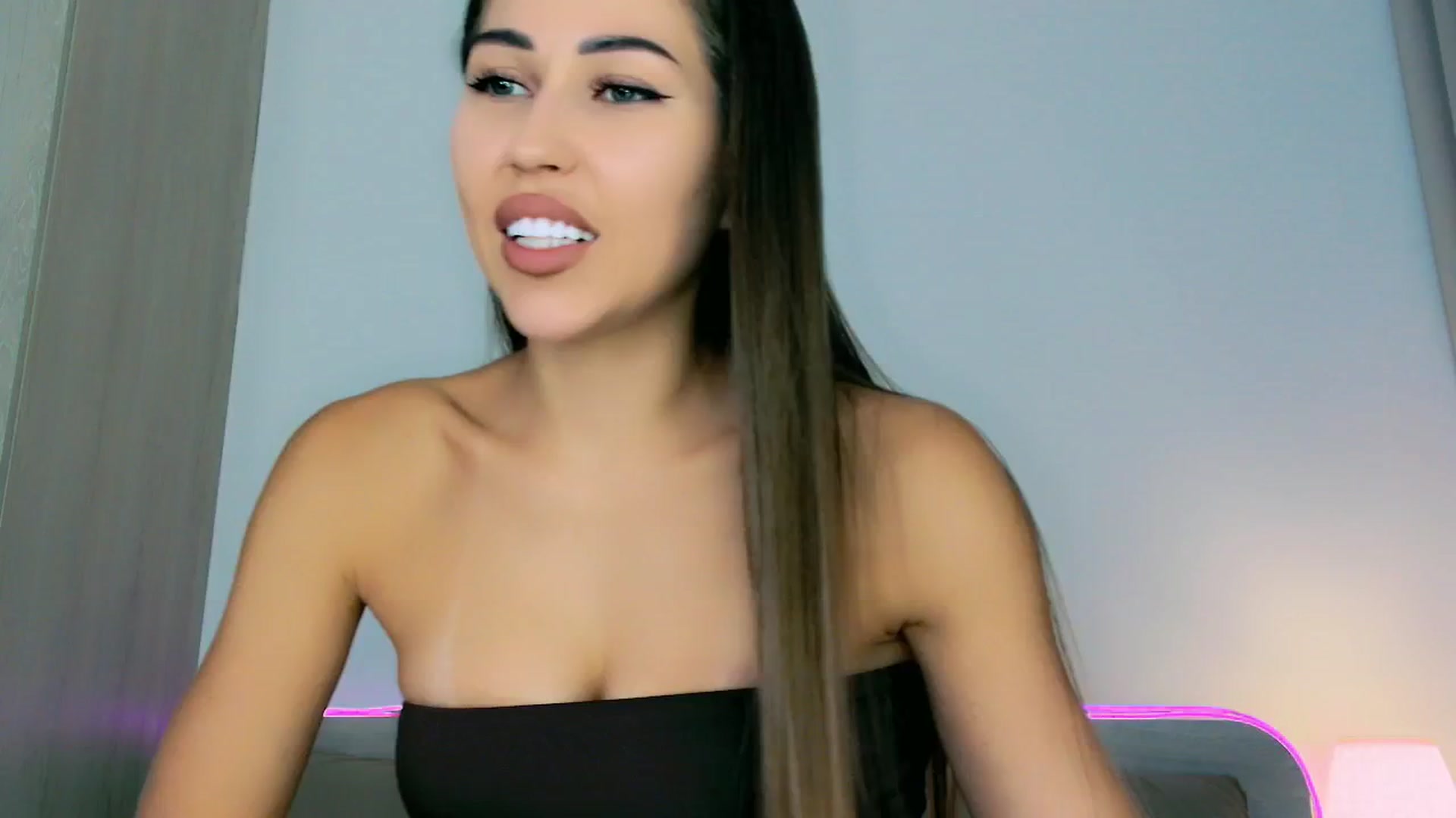 Gallery image thumbnail from mia4sin's myfreecams stream on, 04/05/2026, 11:30 image 20 of 20