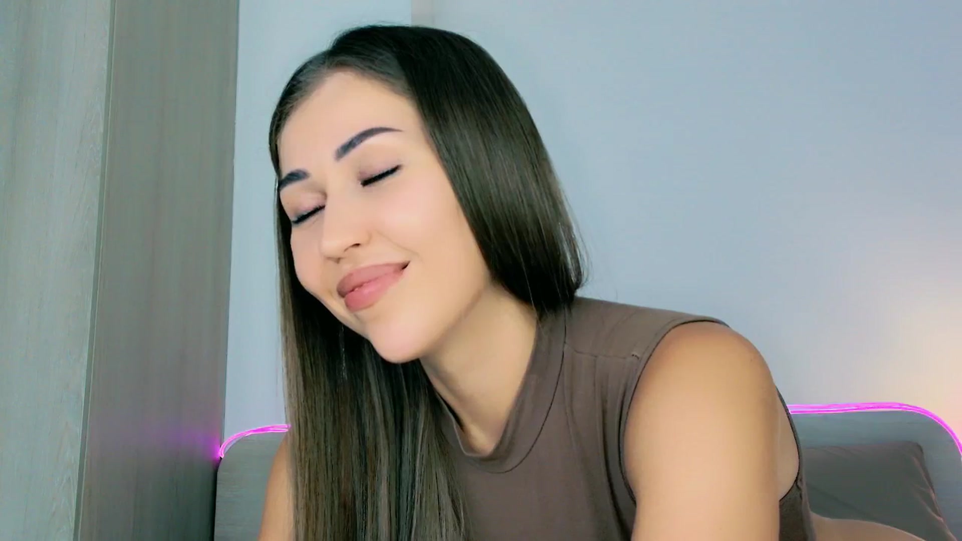 Gallery image thumbnail from mia4sin's myfreecams stream on, 04/08/2026, 11:58 image 5 of 20