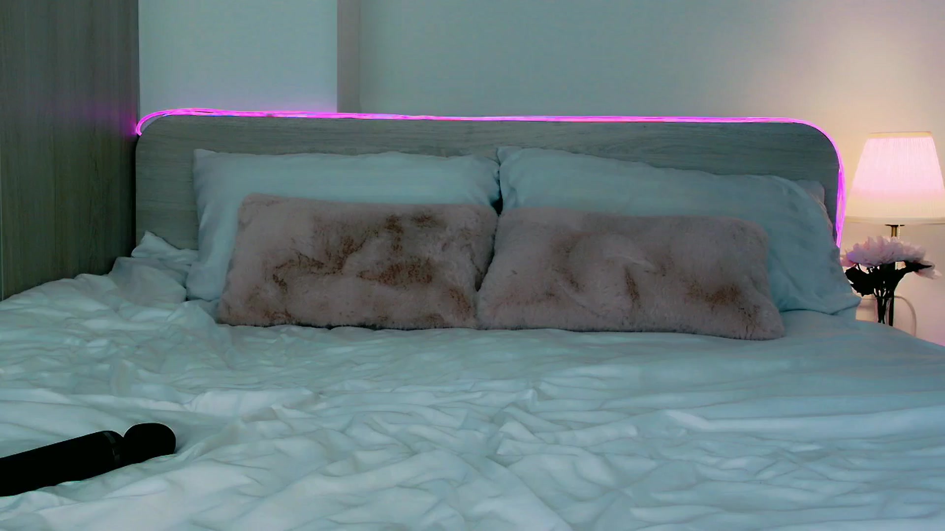 Gallery image thumbnail from mia4sin's myfreecams stream on, 04/30/2026, 10:23 image 5 of 20