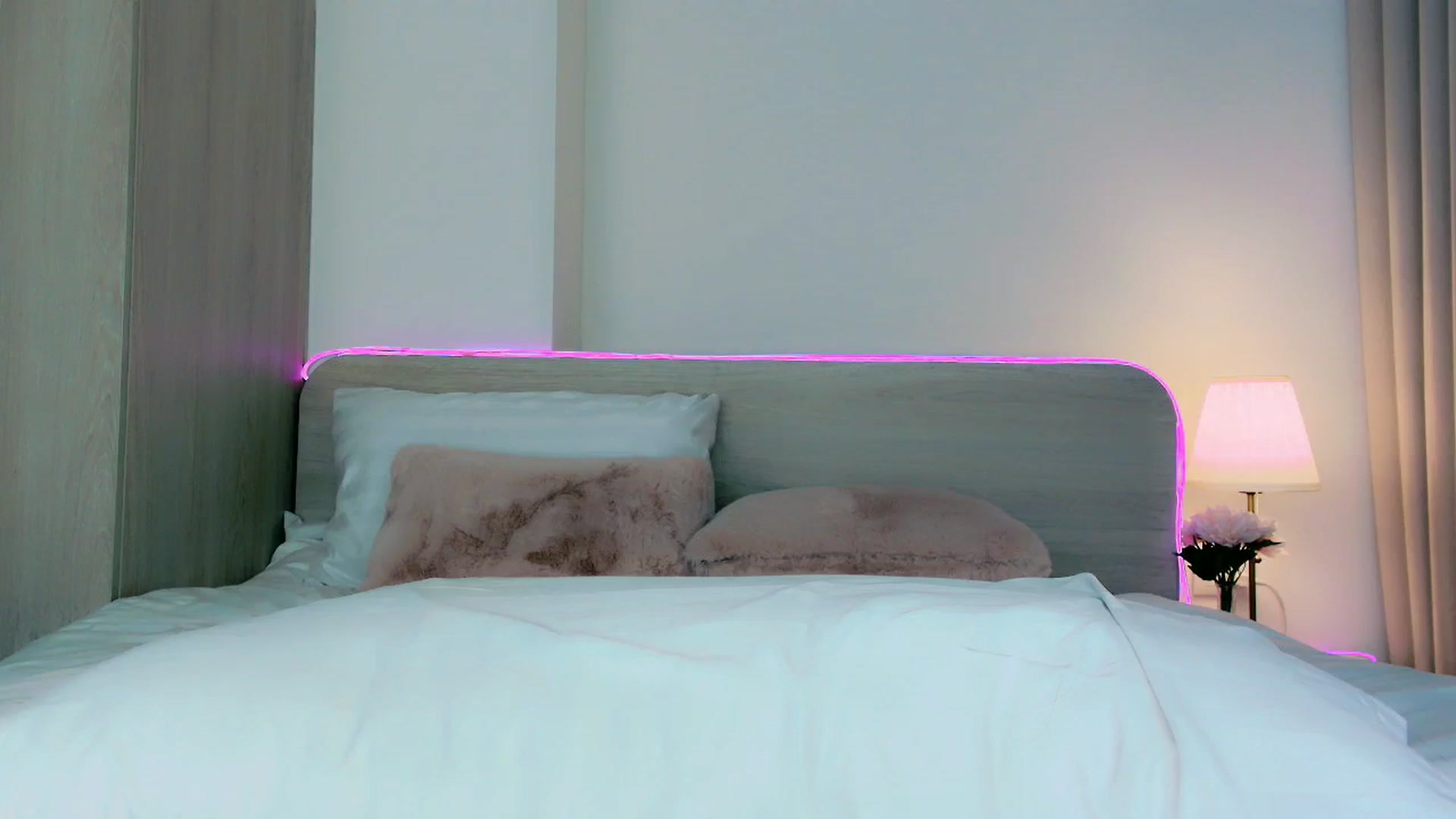 Gallery image thumbnail from mia4sin's myfreecams stream on, 05/01/2026, 08:29 image 14 of 20