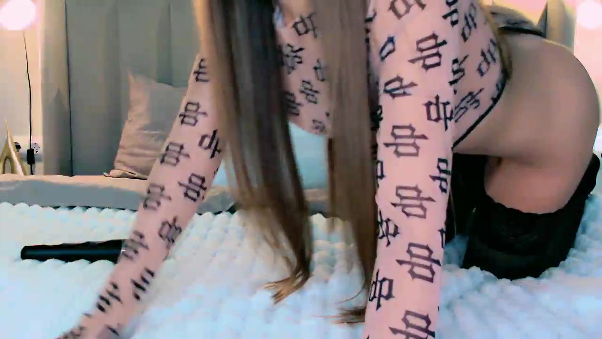 Gallery image thumbnail from mia4sin's myfreecams stream on, 05/21/2026, 22:51 image 9 of 20
