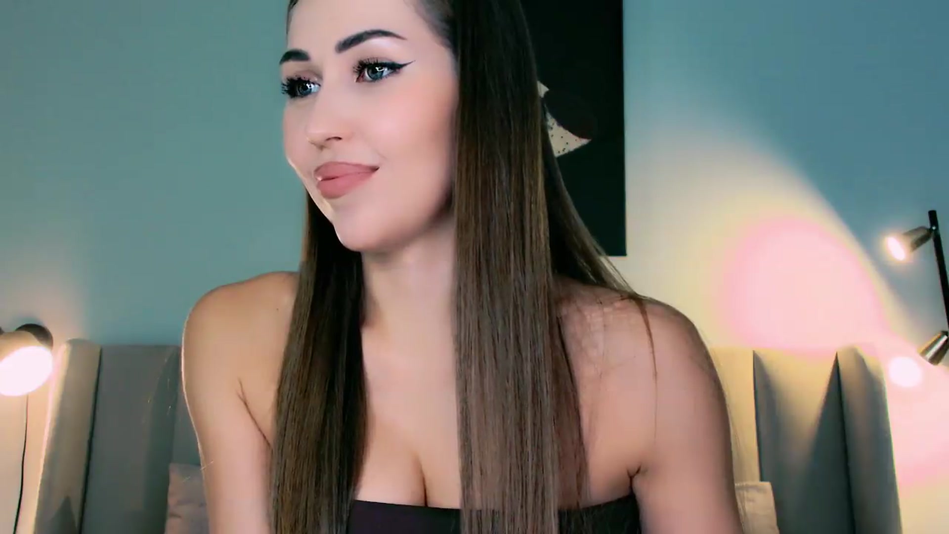Gallery image thumbnail from mia4sin's myfreecams stream on, 05/26/2026, 22:05 image 10 of 20