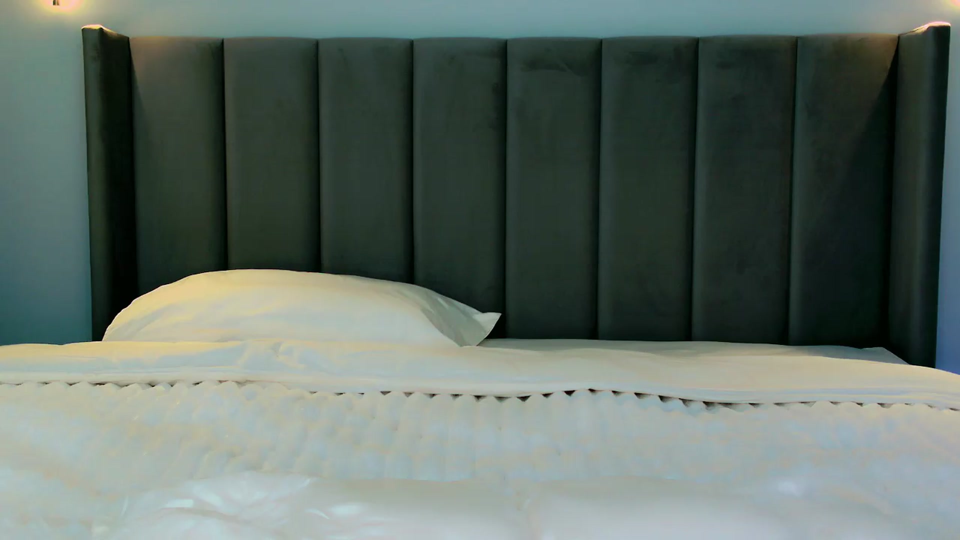 Gallery image thumbnail from mia4sin's myfreecams stream on, 05/28/2026, 16:22 image 12 of 20