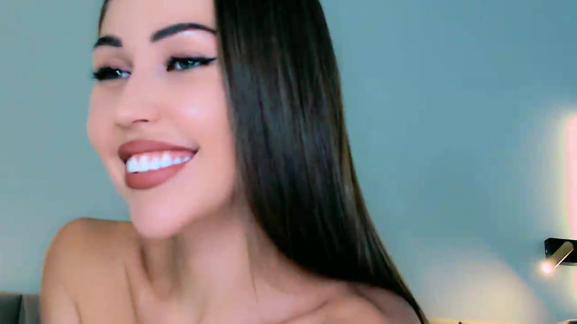 Gallery image thumbnail from mia4sin's myfreecams stream on, 05/29/2026, 19:30 image 5 of 20