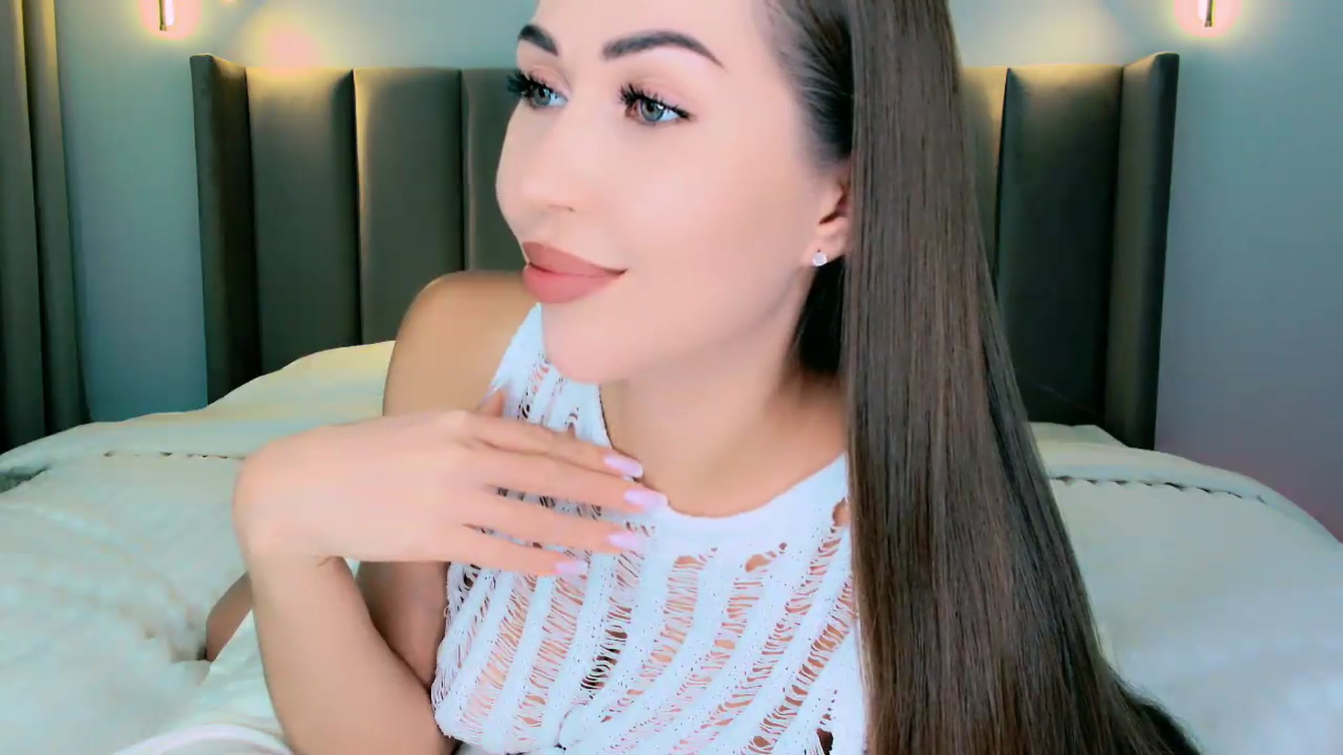 Gallery image thumbnail from mia4sin's myfreecams stream on, 06/03/2026, 13:51 image 12 of 20