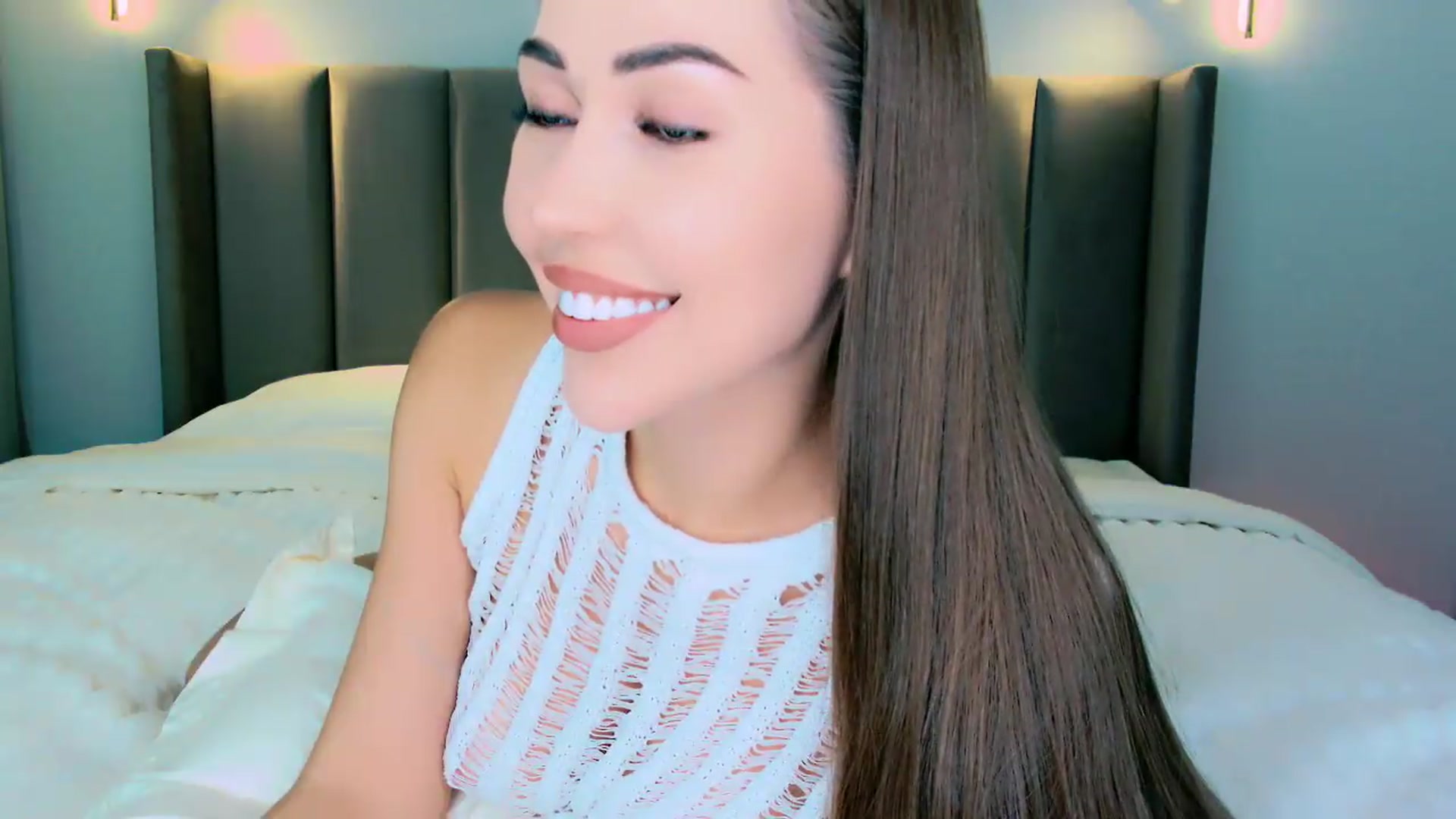 Gallery image thumbnail from mia4sin's myfreecams stream on, 06/03/2026, 13:51 image 20 of 20