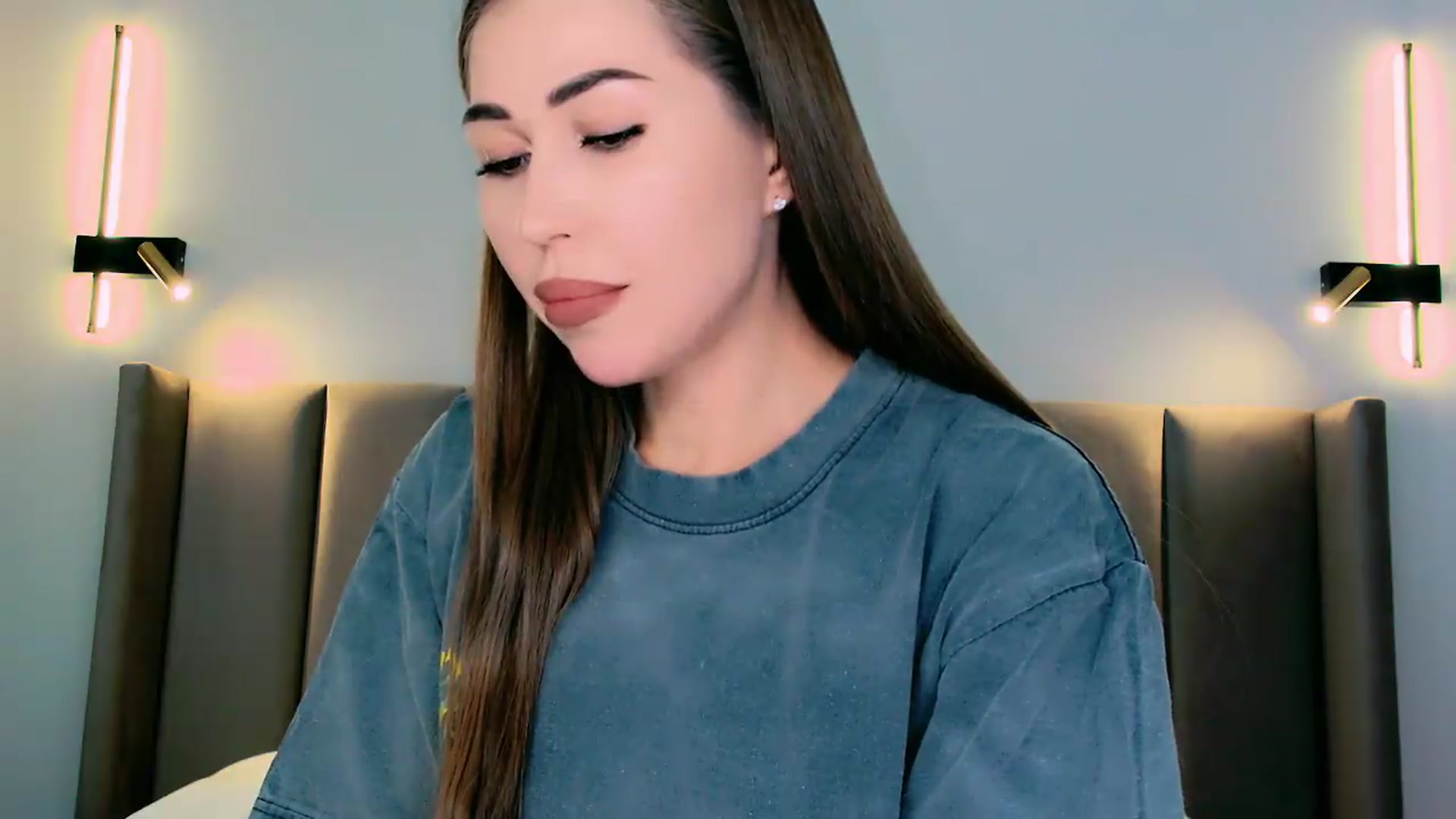 Gallery image thumbnail from mia4sin's myfreecams stream on, 06/03/2026, 17:25 image 10 of 20