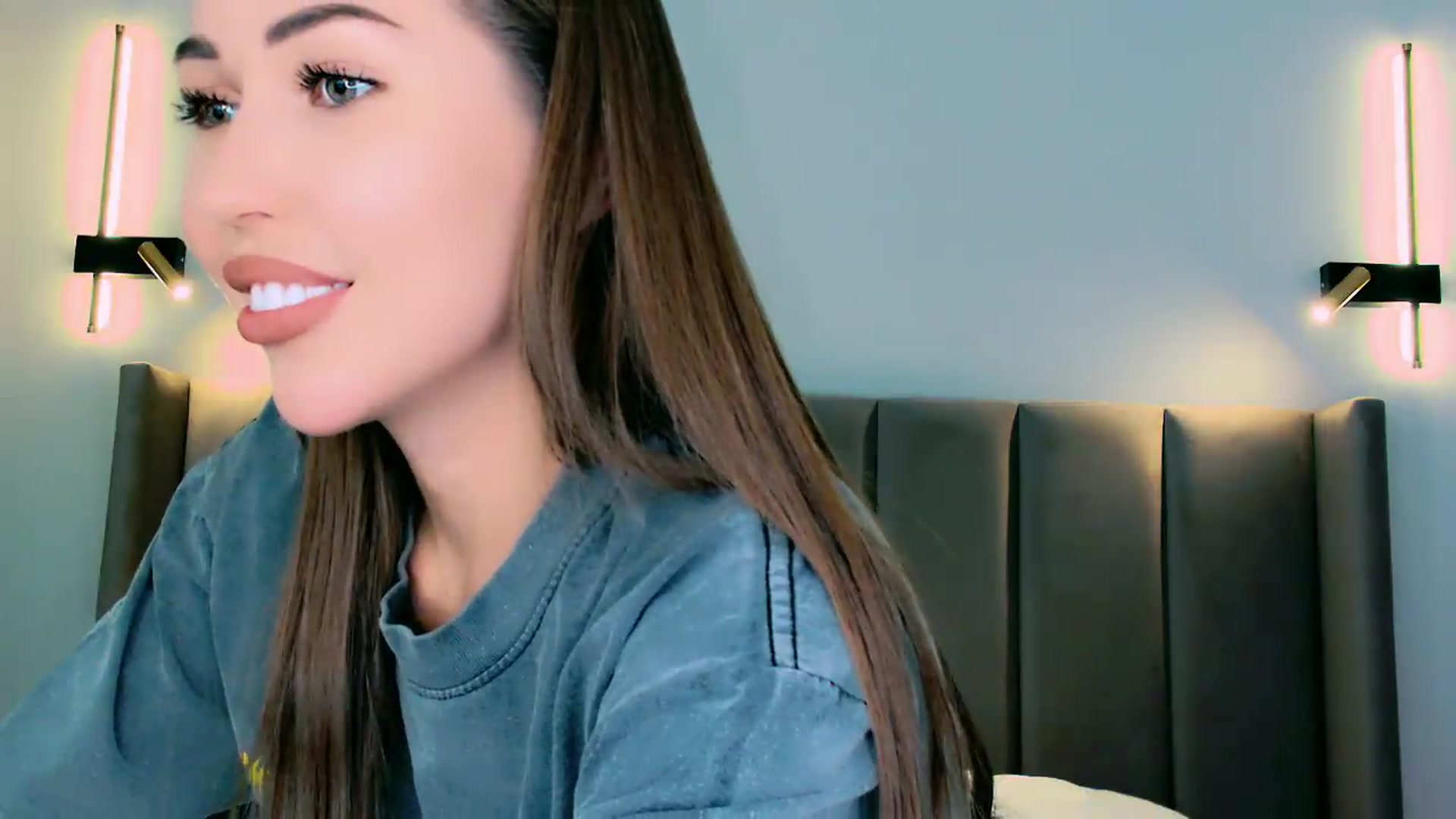 Gallery image thumbnail from mia4sin's myfreecams stream on, 06/03/2026, 17:25 image 8 of 20