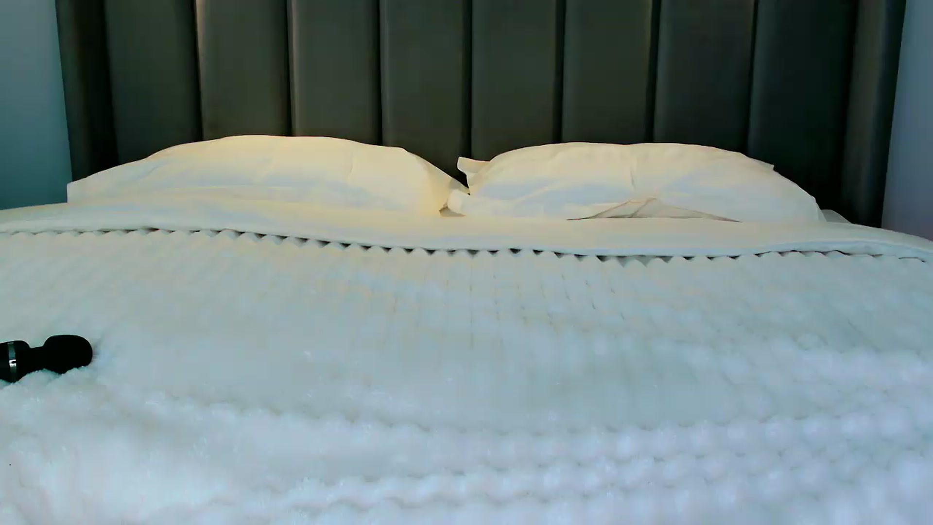 Gallery image thumbnail from mia4sin's myfreecams stream on, 06/04/2026, 15:39 image 4 of 20