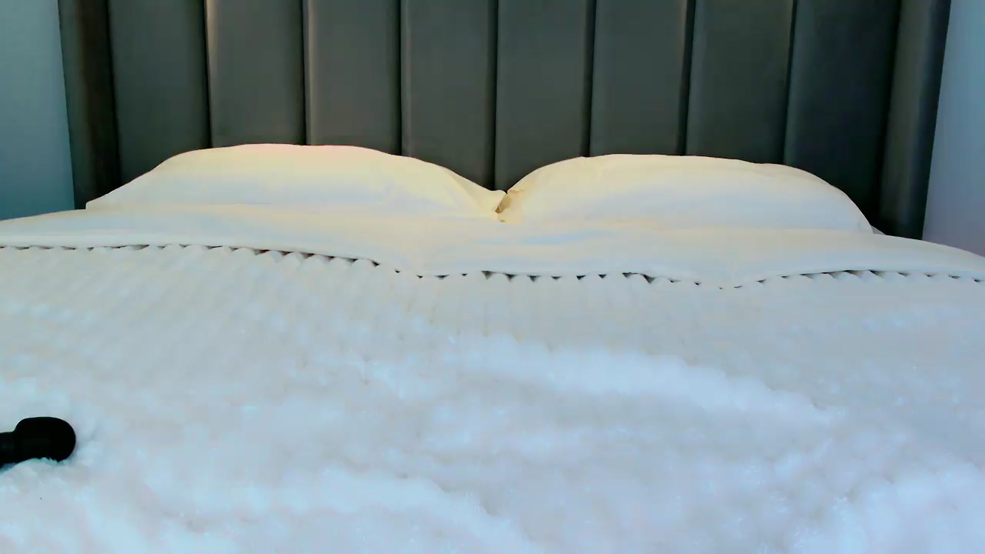 Gallery image thumbnail from mia4sin's myfreecams stream on, 06/05/2026, 12:40 image 4 of 20