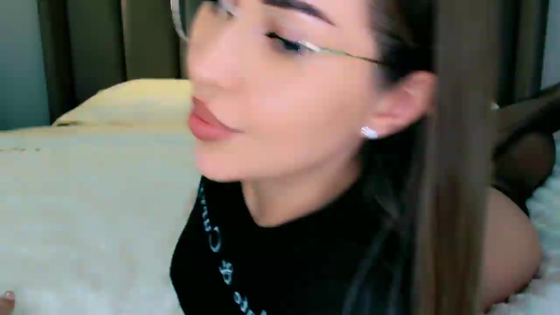 Gallery image thumbnail from mia4sin's myfreecams stream on, 06/16/2026, 19:37 image 8 of 20