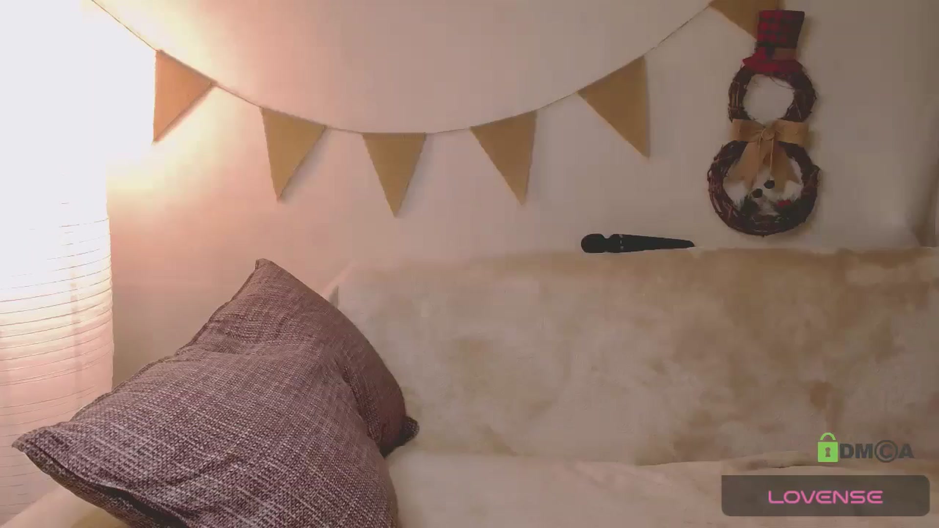 Gallery image thumbnail from mia__more_'s myfreecams stream on, 12/21/2023, 14:23 image 15 of 20