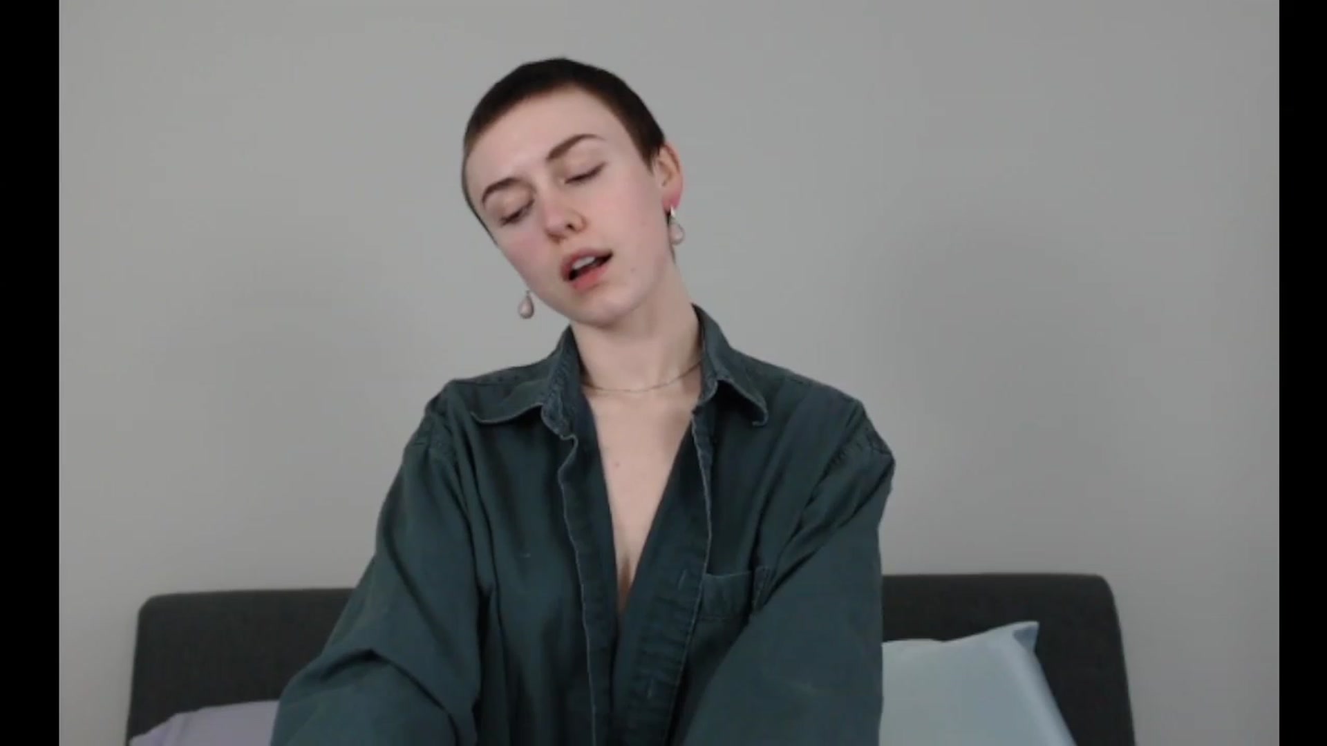 Gallery image thumbnail from mia_costa's myfreecams stream on, 11/18/2022, 21:17 image 10 of 20