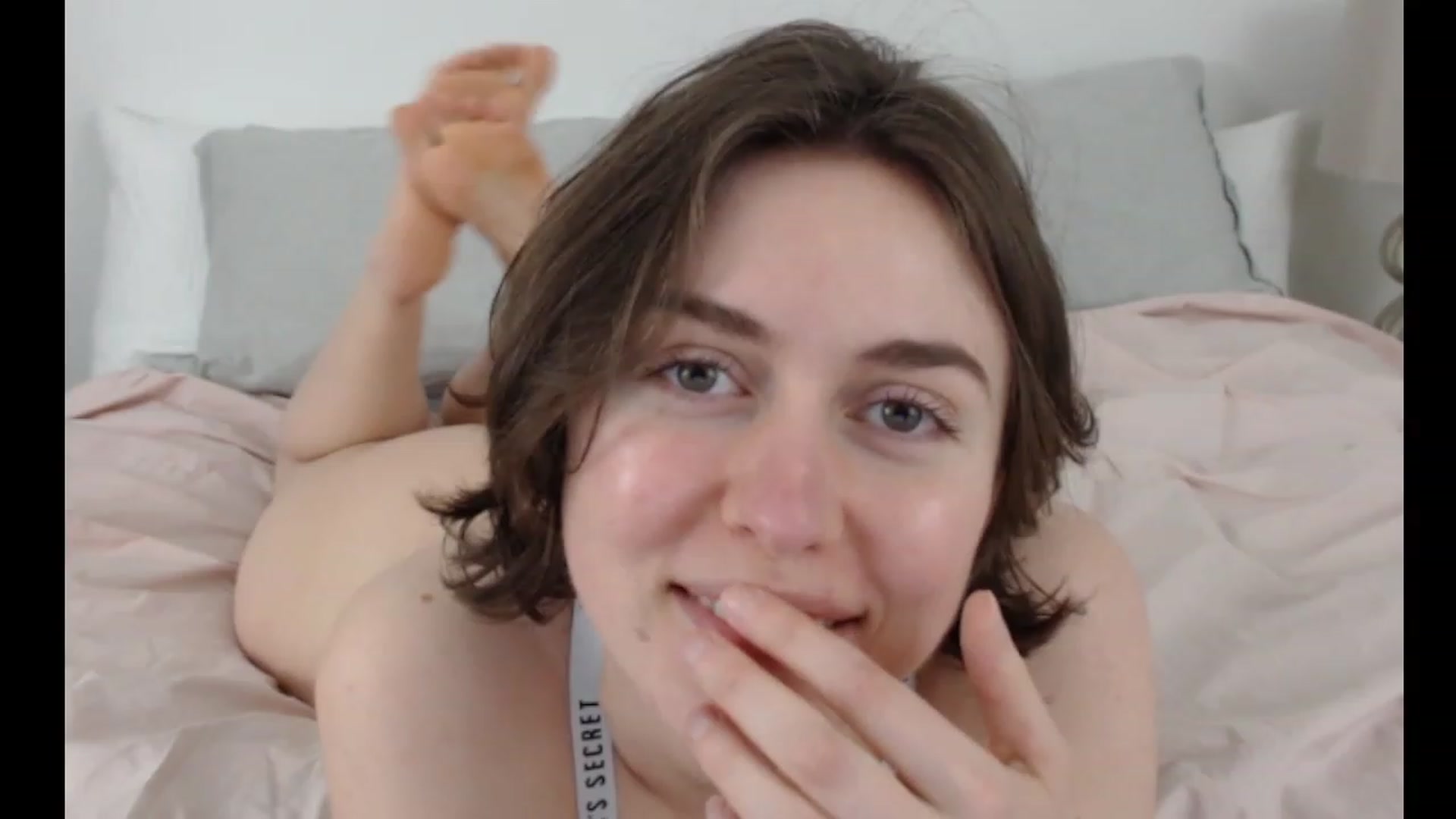 Gallery image thumbnail from mia_costa's myfreecams stream on, 12/18/2023, 21:08 image 3 of 20