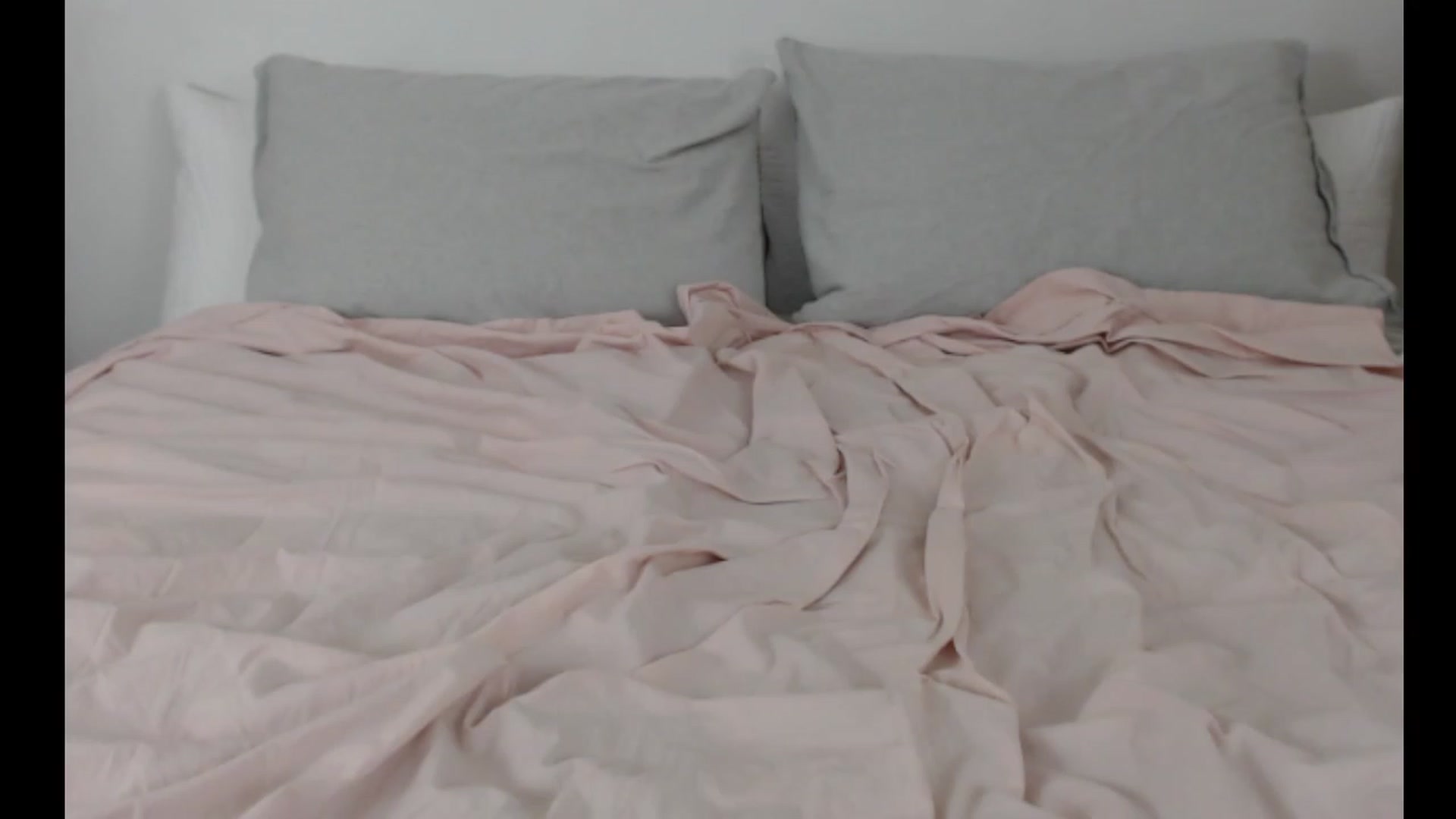 Gallery image thumbnail from mia_costa's myfreecams stream on, 12/21/2023, 23:01 image 1 of 20
