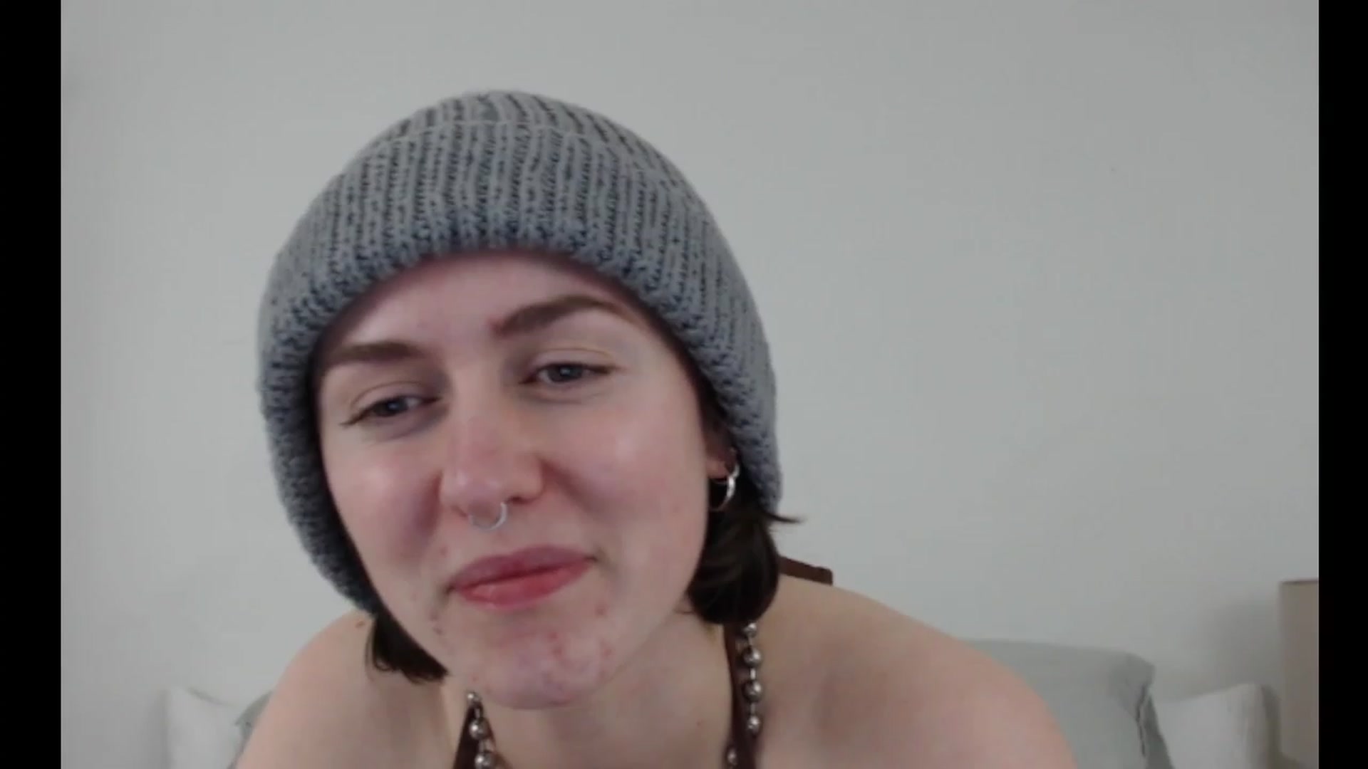 Gallery image thumbnail from mia_costa's myfreecams stream on, 01/06/2024, 22:45 image 17 of 20
