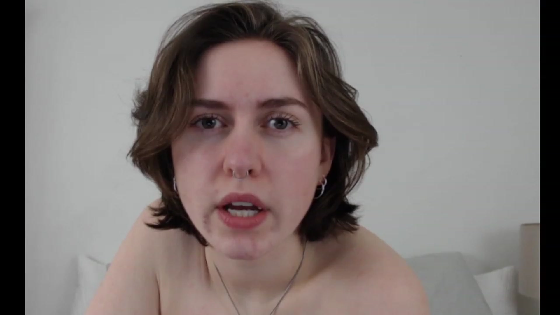 Gallery image thumbnail from mia_costa's myfreecams stream on, 01/08/2024, 23:00 image 10 of 20