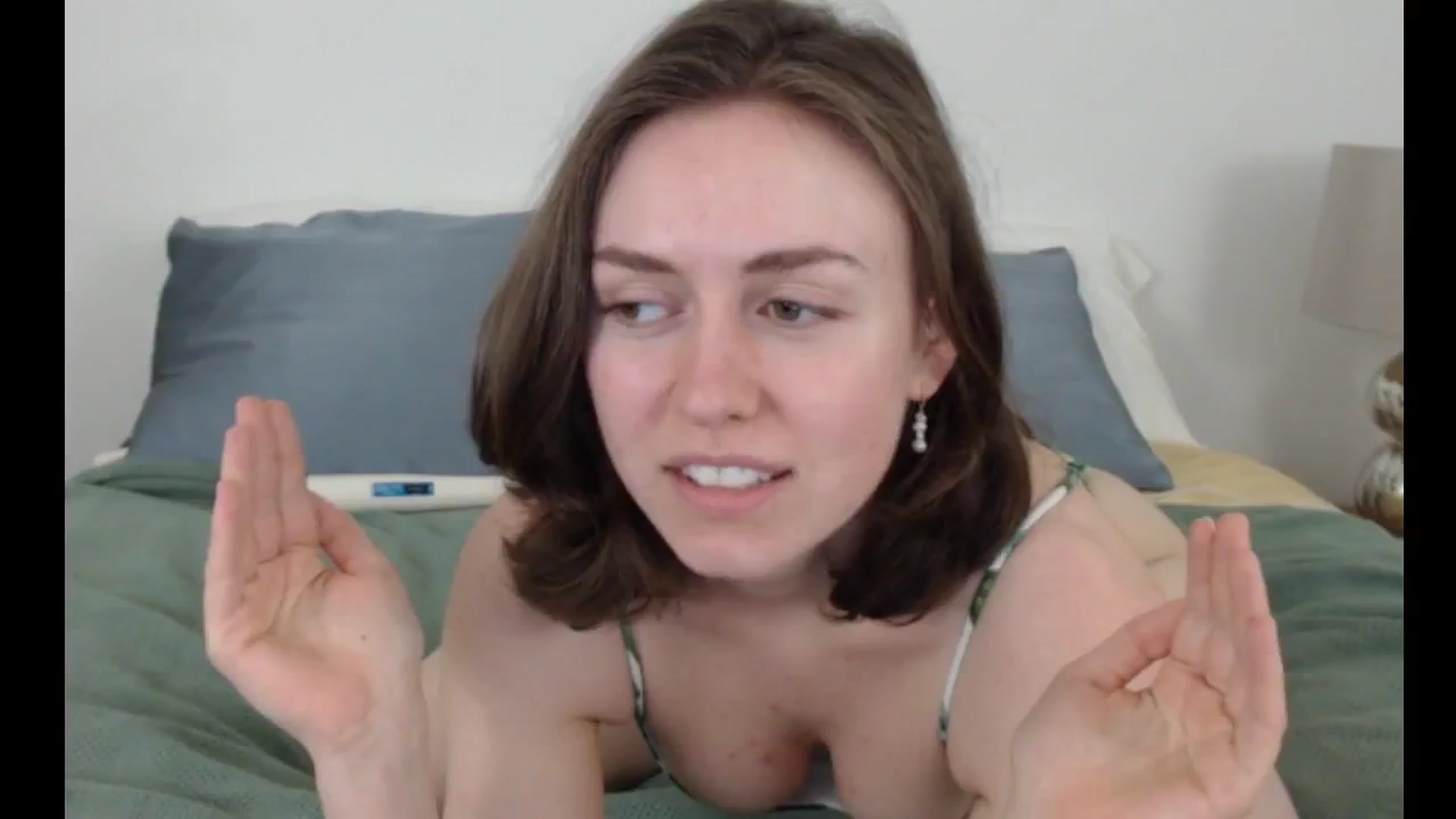 Gallery image thumbnail from mia_costa's myfreecams stream on, 06/15/2024, 20:14 image 3 of 20