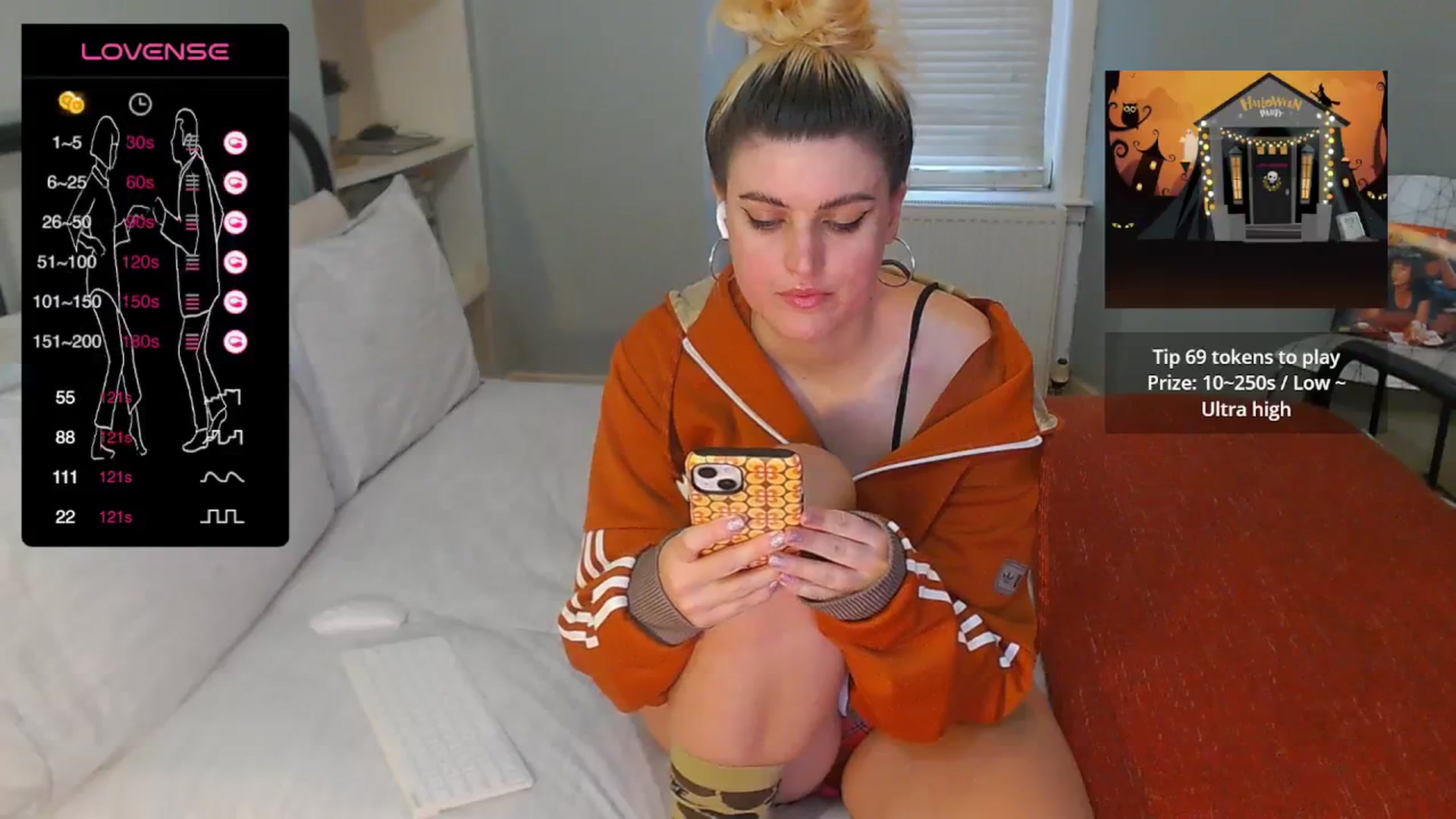 Gallery image thumbnail from miawallace___'s myfreecams stream on, 10/27/2023, 16:04 image 10 of 20