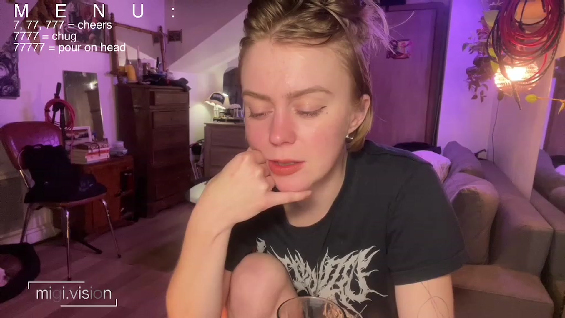 Gallery image thumbnail from migistardust's myfreecams stream on, 12/18/2022, 18:49 image 13 of 20