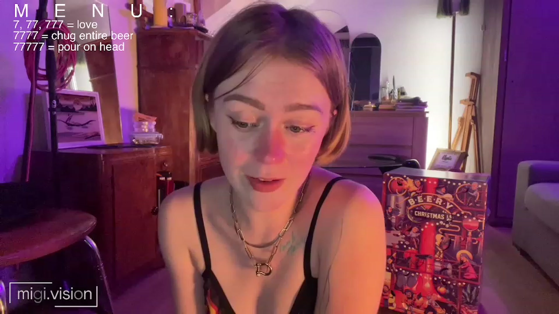 Gallery image thumbnail from migistardust's myfreecams stream on, 12/19/2022, 18:49 image 12 of 20