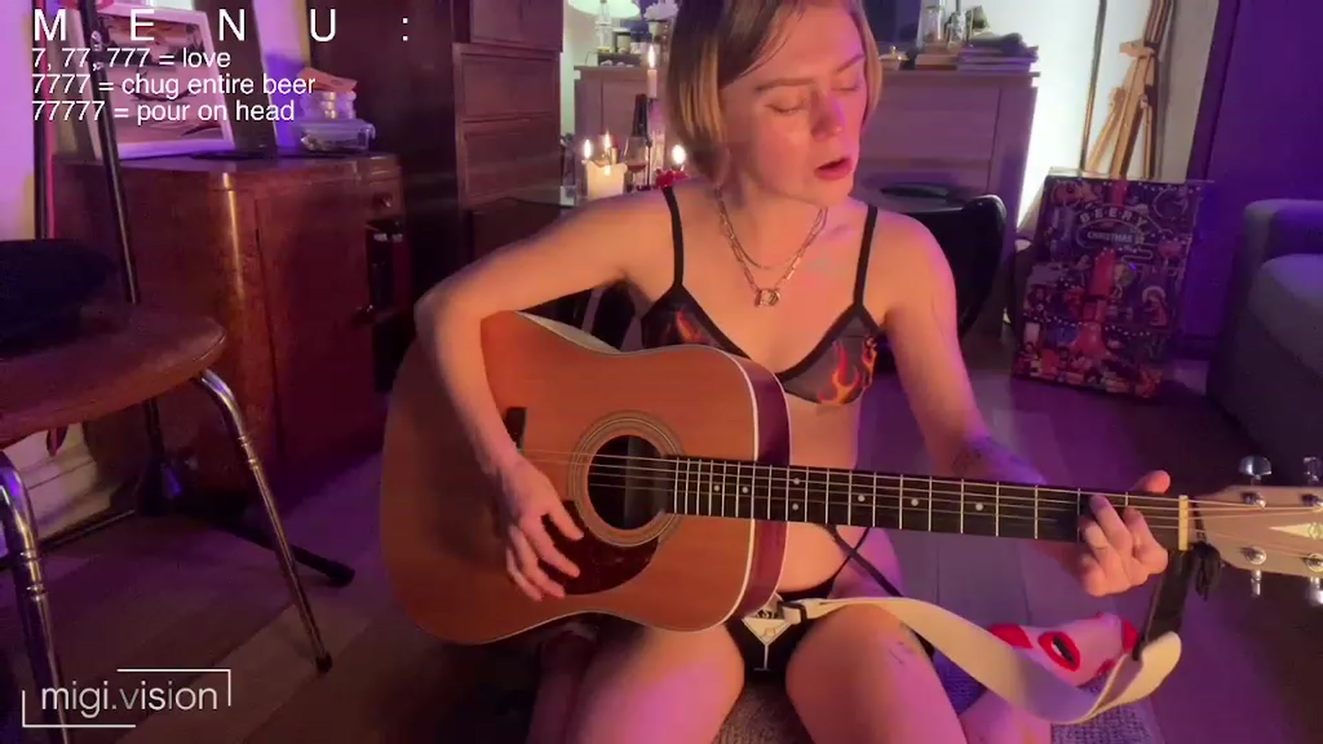Gallery image thumbnail from migistardust's myfreecams stream on, 12/19/2022, 18:49 image 16 of 20