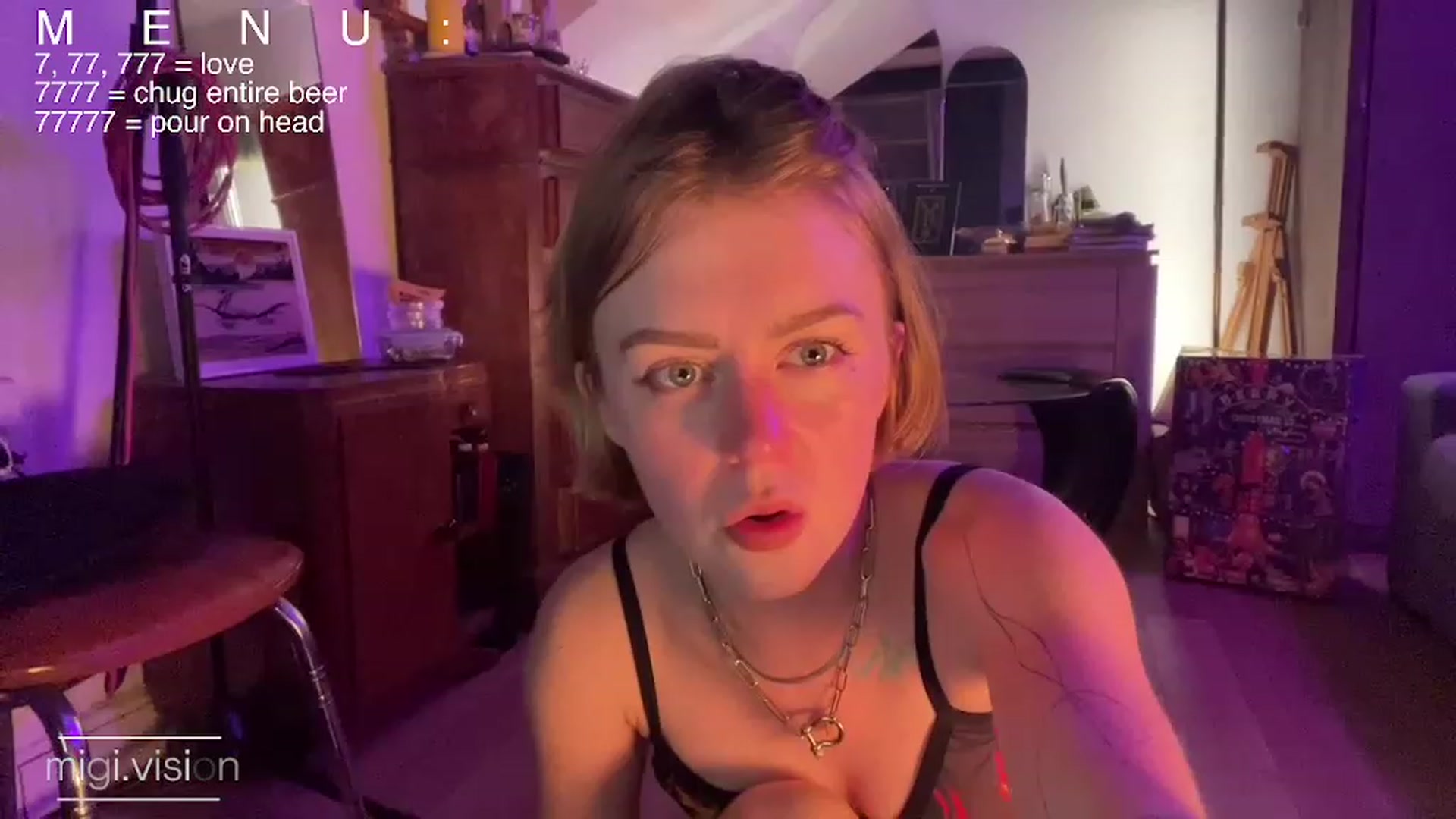Gallery image thumbnail from migistardust's myfreecams stream on, 12/19/2022, 18:49 image 17 of 20