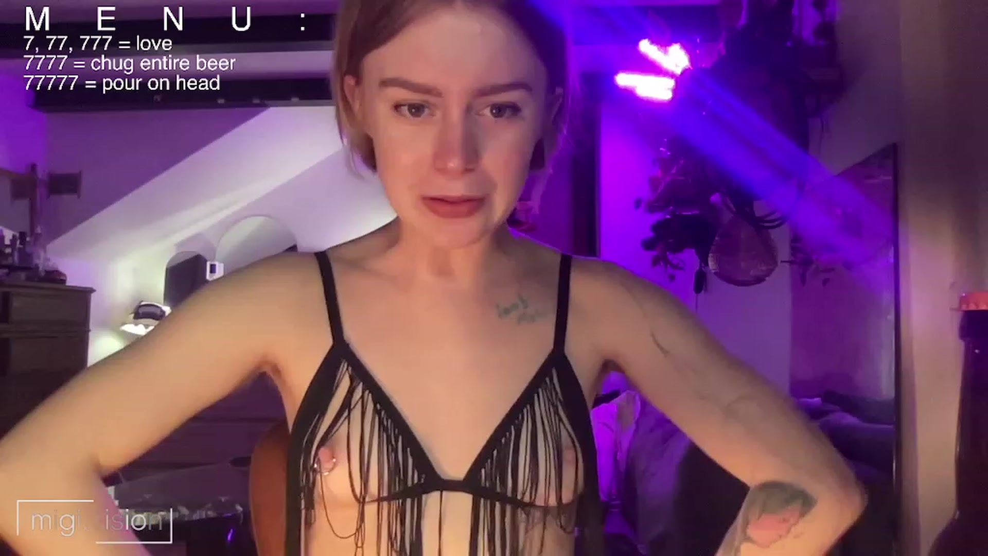 Gallery image thumbnail from migistardust's myfreecams stream on, 12/23/2022, 18:01 image 3 of 20