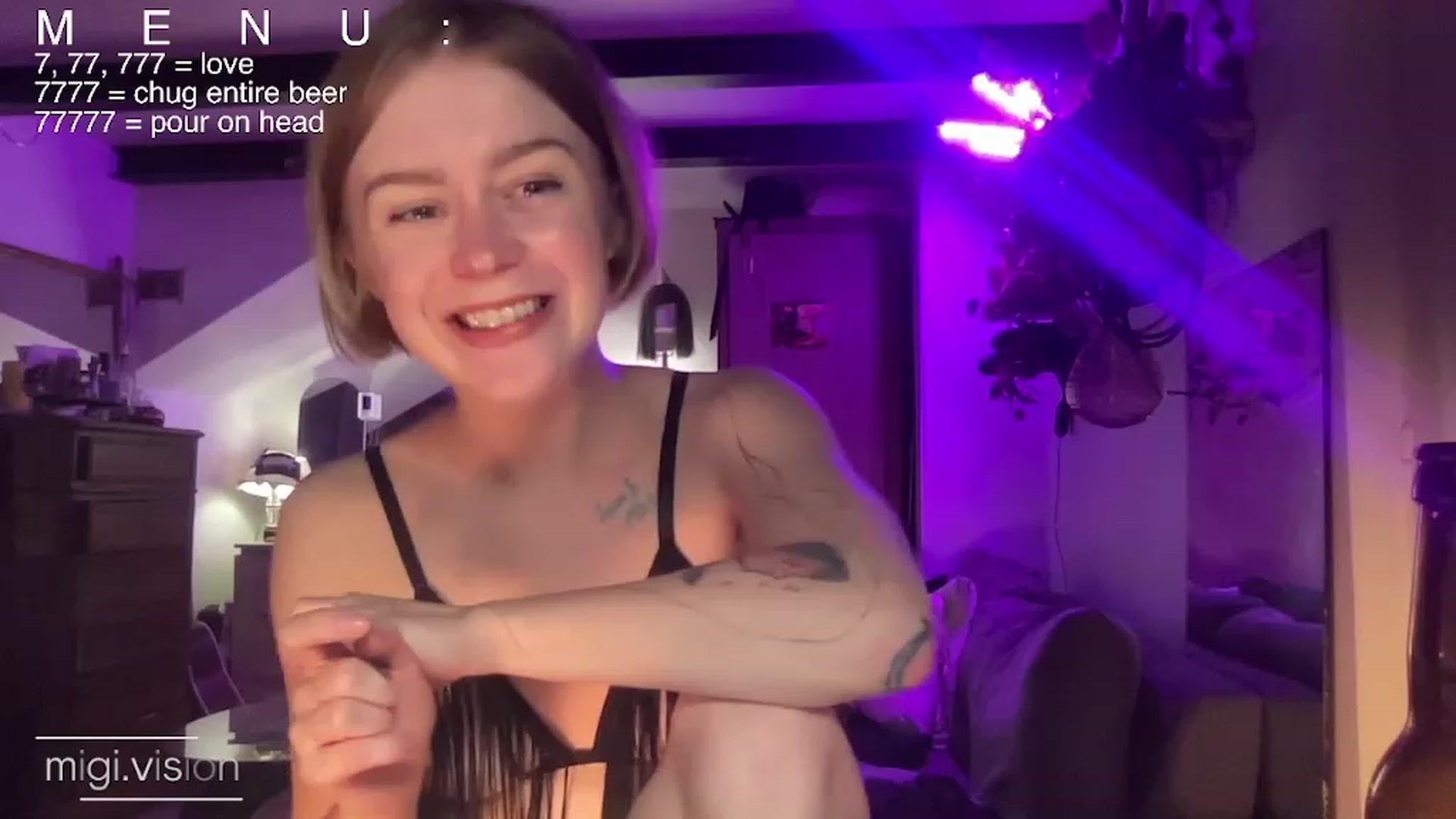 Gallery image thumbnail from migistardust's myfreecams stream on, 12/23/2022, 18:01 image 7 of 20