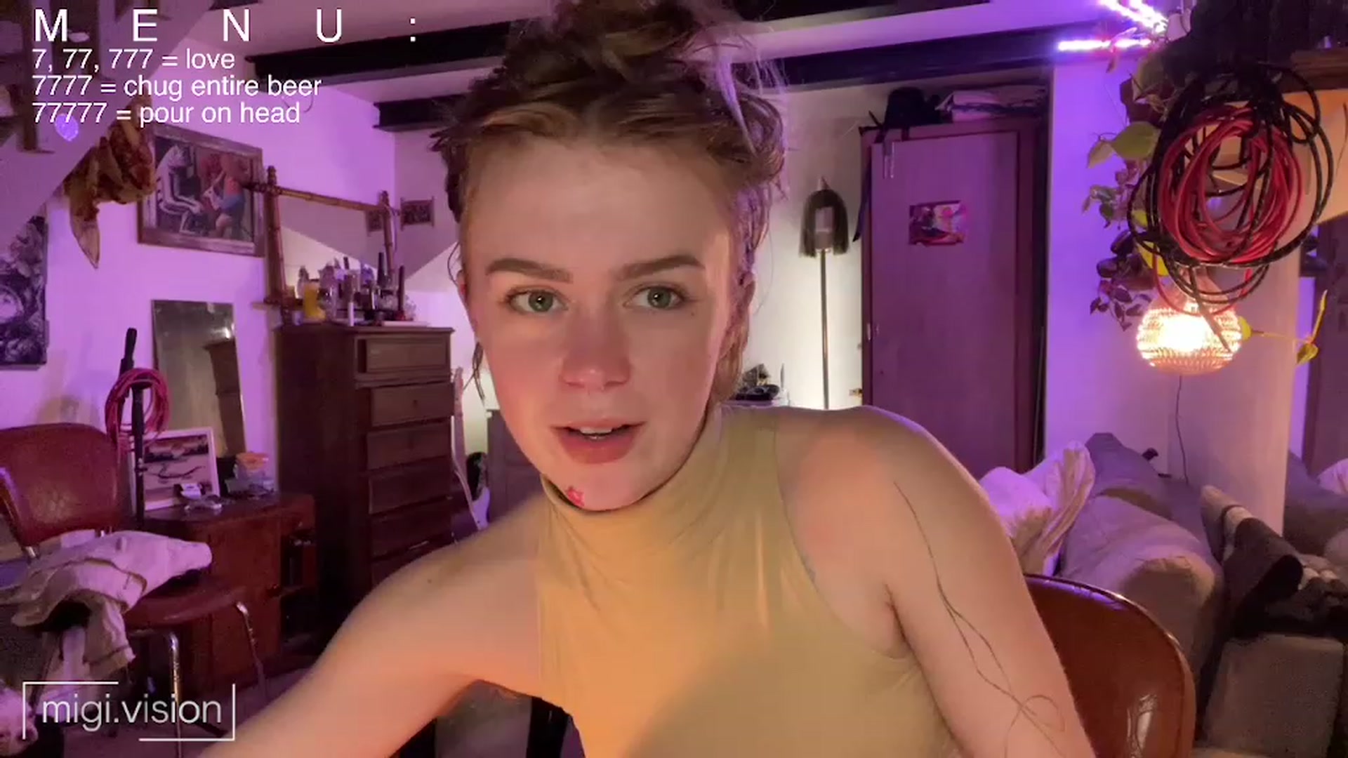 Gallery image thumbnail from migistardust's myfreecams stream on, 12/27/2022, 19:12 image 8 of 20