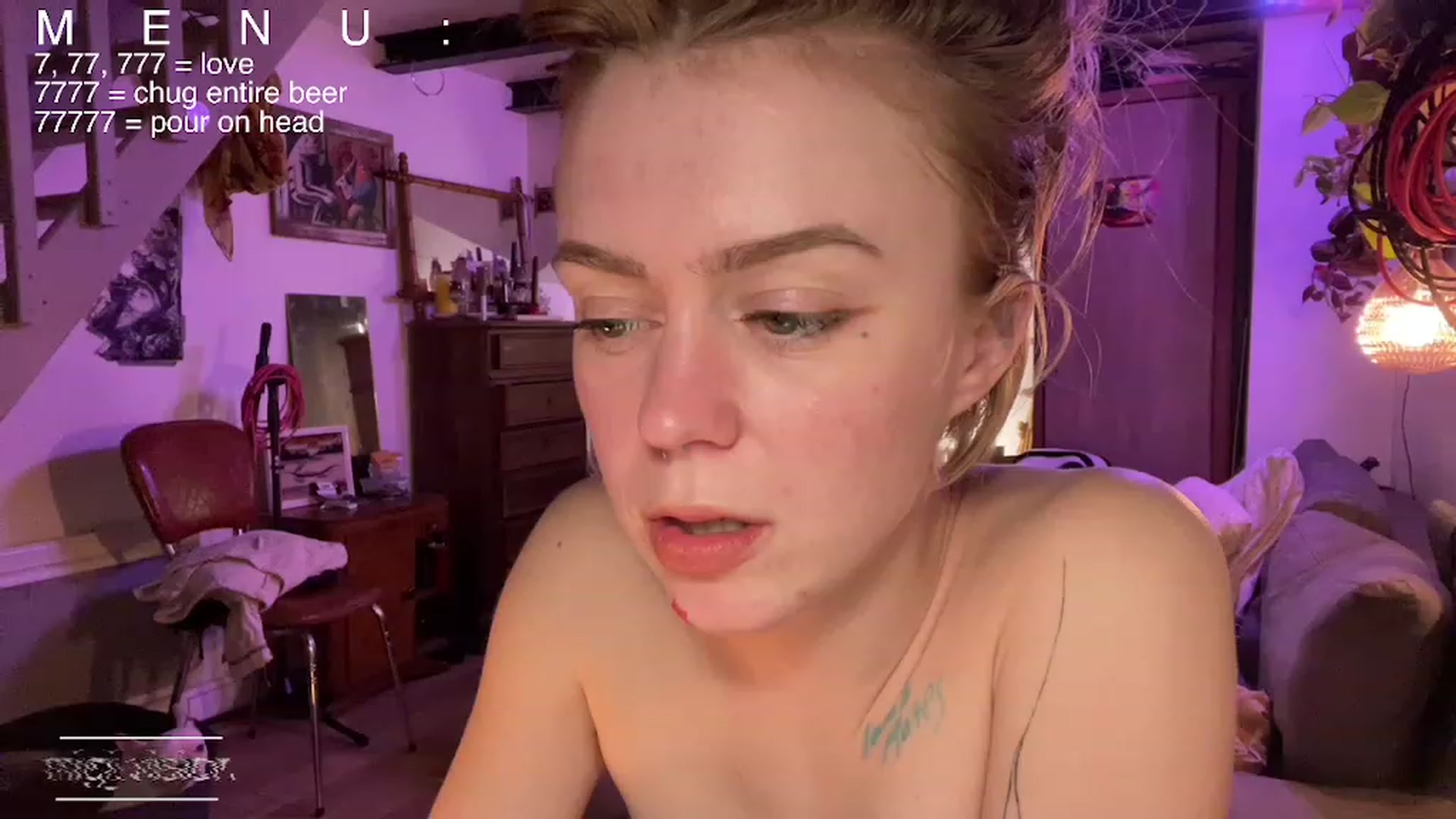 Gallery image thumbnail from migistardust's myfreecams stream on, 12/27/2022, 19:12 image 12 of 20