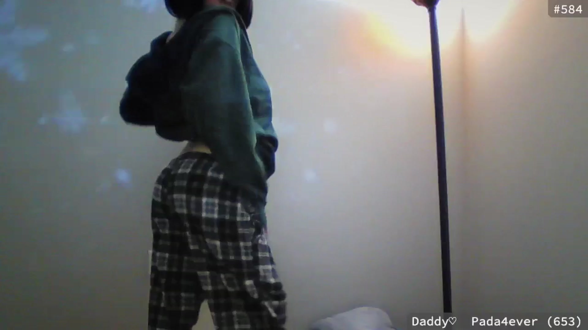 Gallery image thumbnail from mikachu's myfreecams stream on, 01/14/2025, 05:11 image 7 of 20