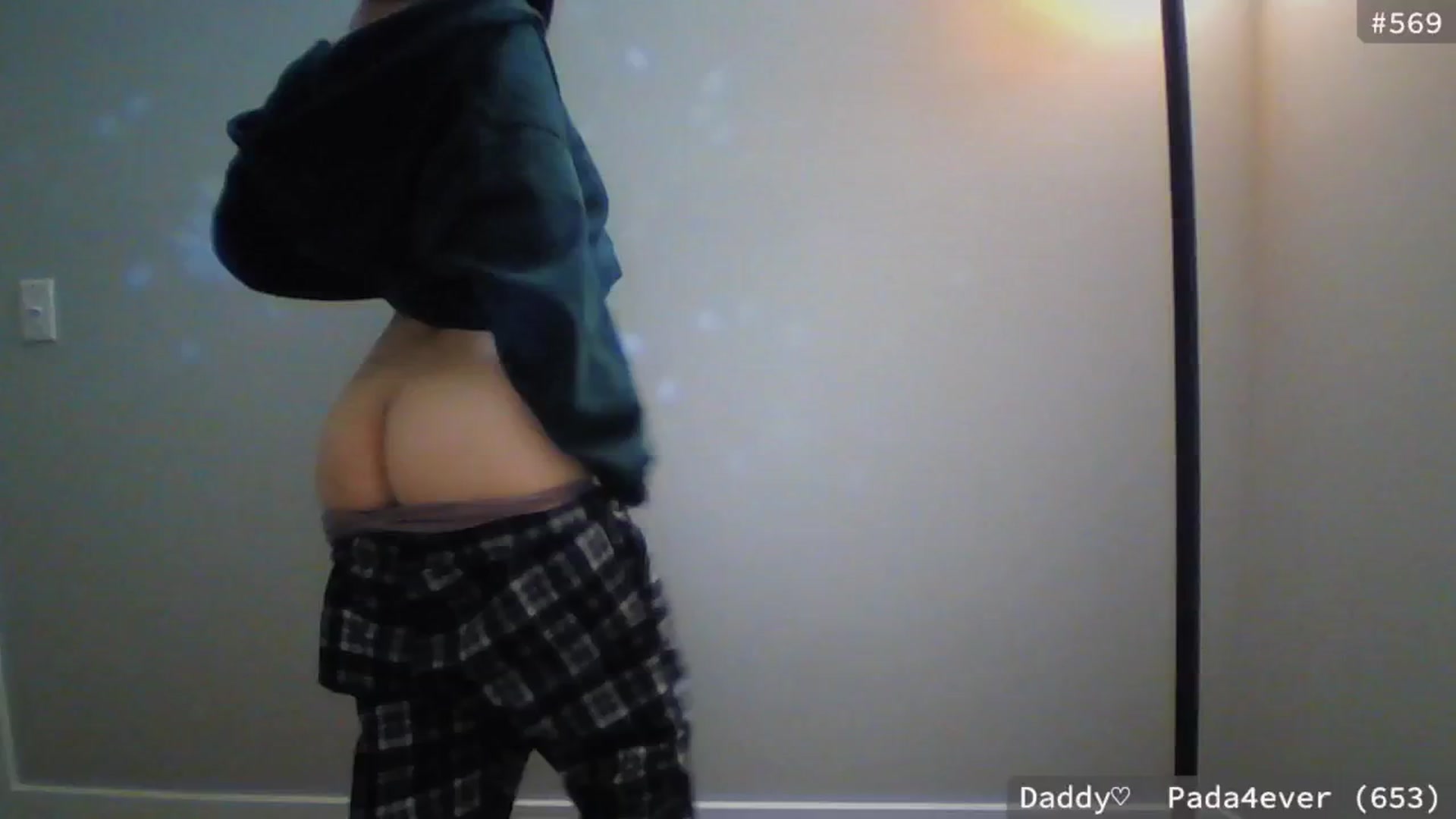 Gallery image thumbnail from mikachu's myfreecams stream on, 01/14/2025, 07:53 image 3 of 20