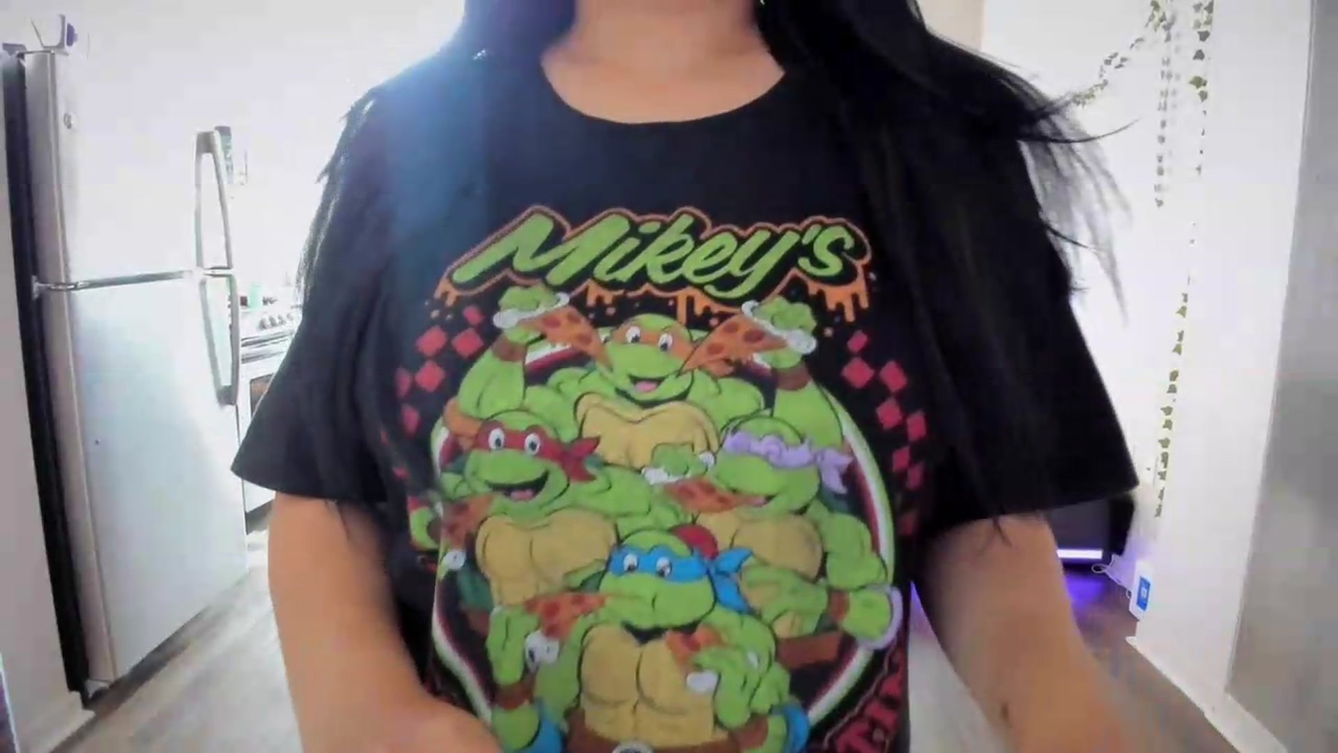 Gallery image thumbnail from mikachu's myfreecams stream on, 08/21/2026, 01:43 image 13 of 20