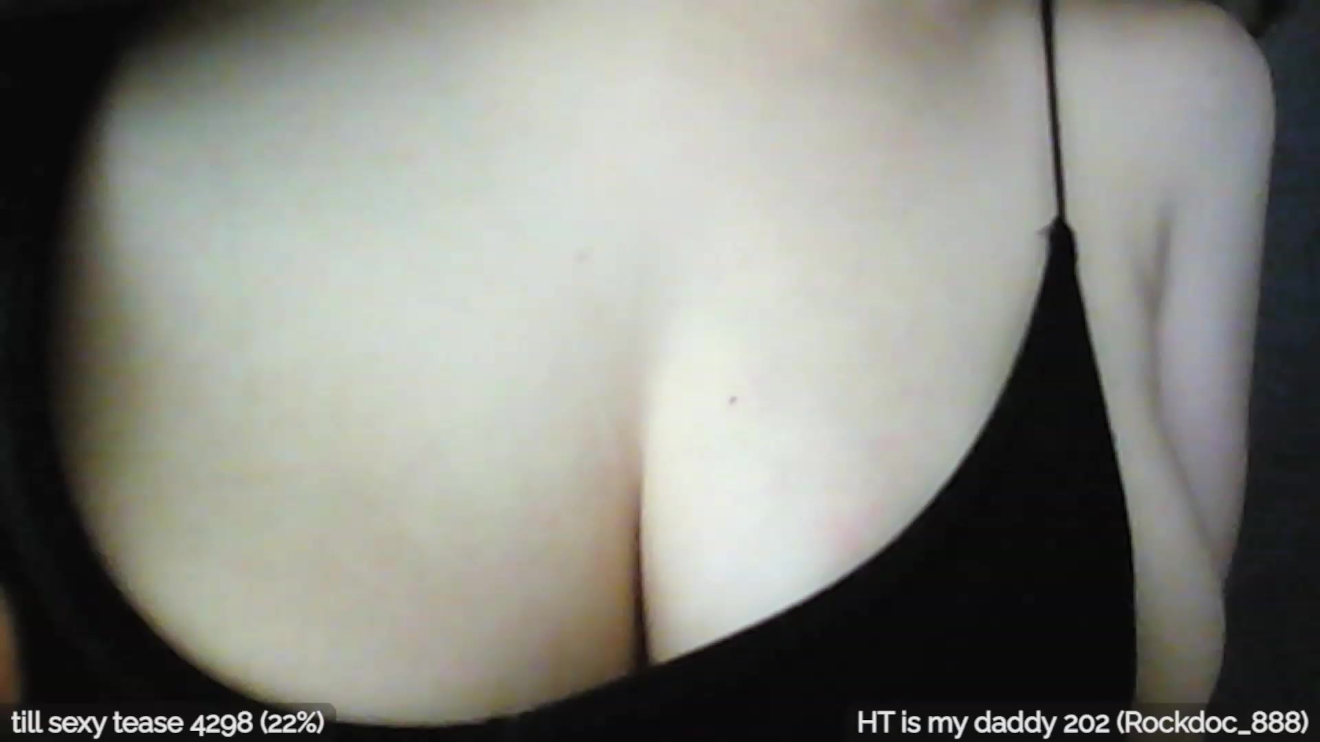Gallery image thumbnail from mikachu_'s myfreecams stream on, 08/25/2023, 20:58 image 17 of 20