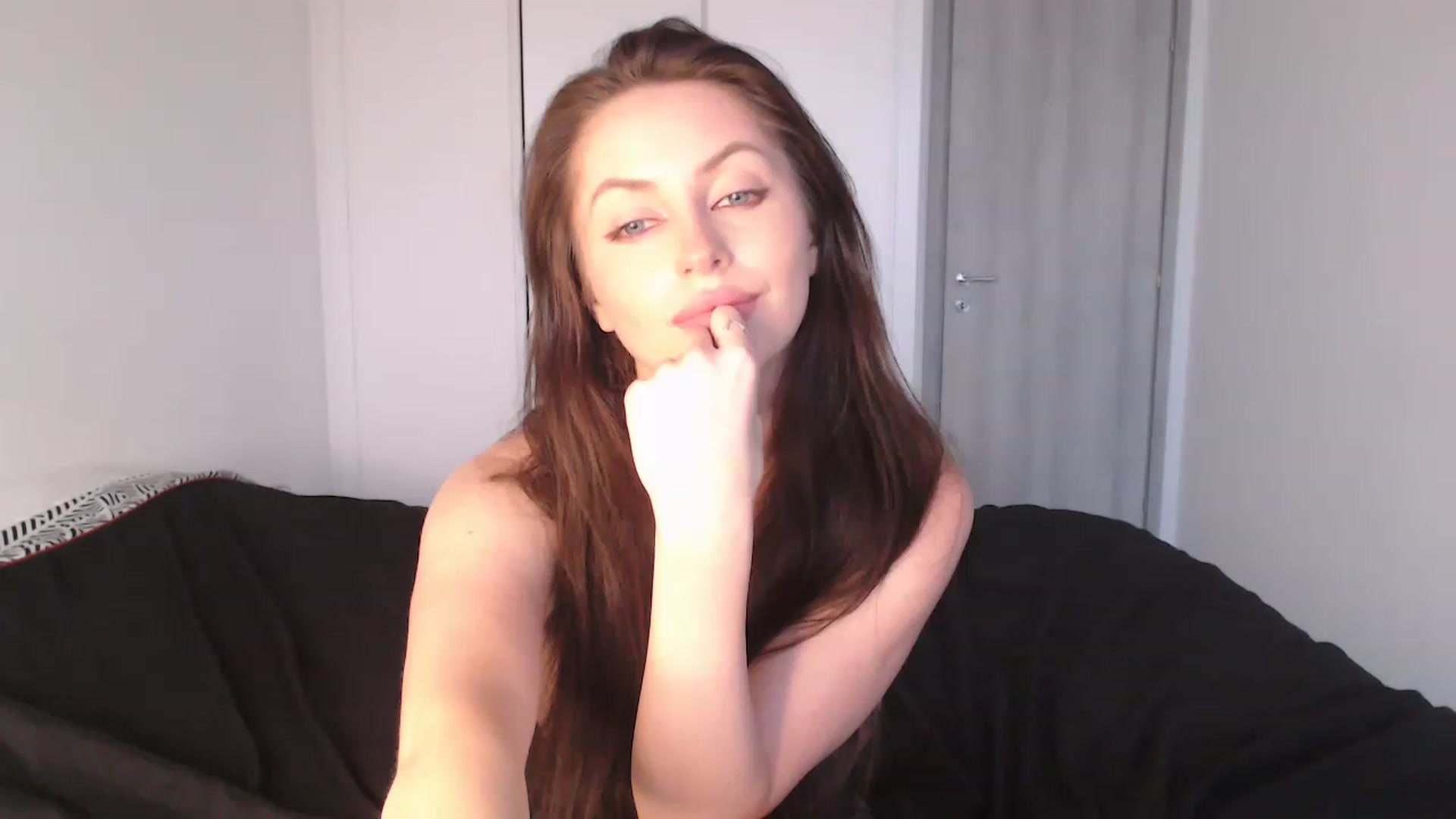 Gallery image thumbnail from mikakoana's myfreecams stream on, 03/19/2023, 17:47 image 17 of 20