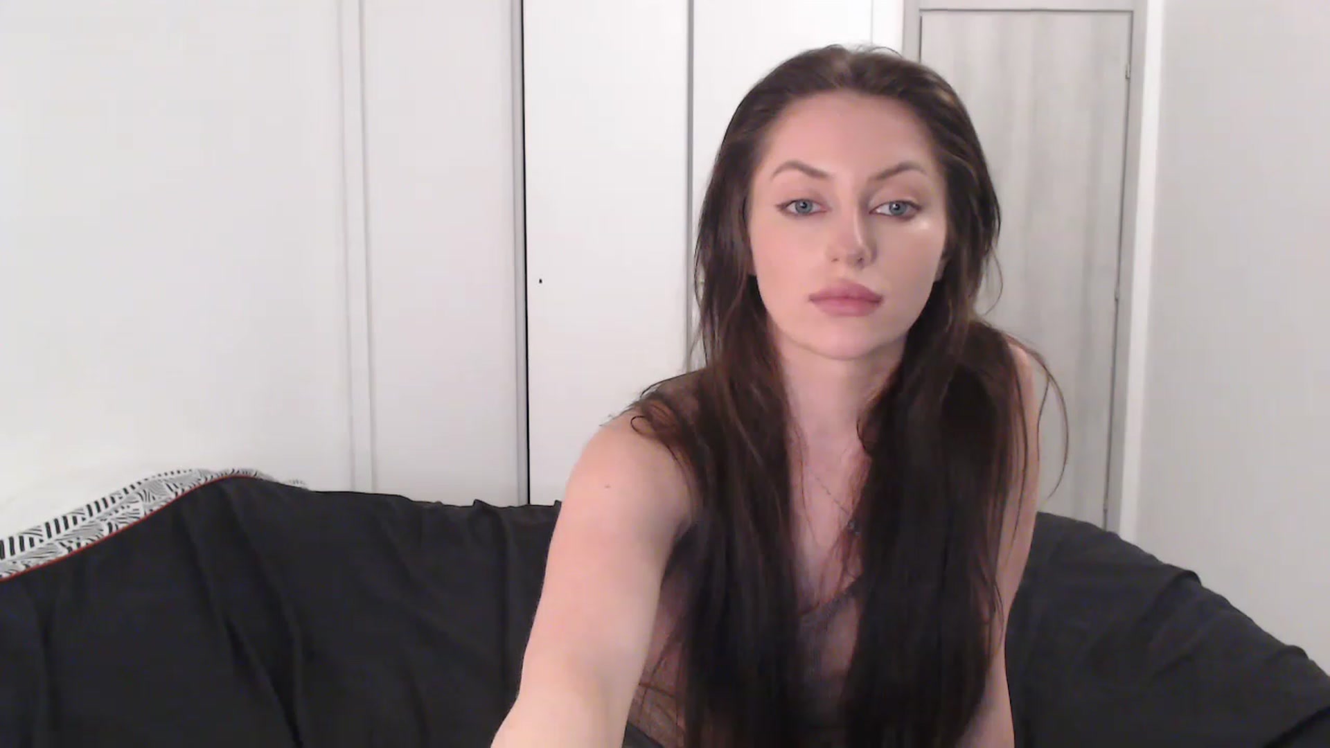Gallery image thumbnail from mikakoana's myfreecams stream on, 03/19/2023, 18:08 image 20 of 20