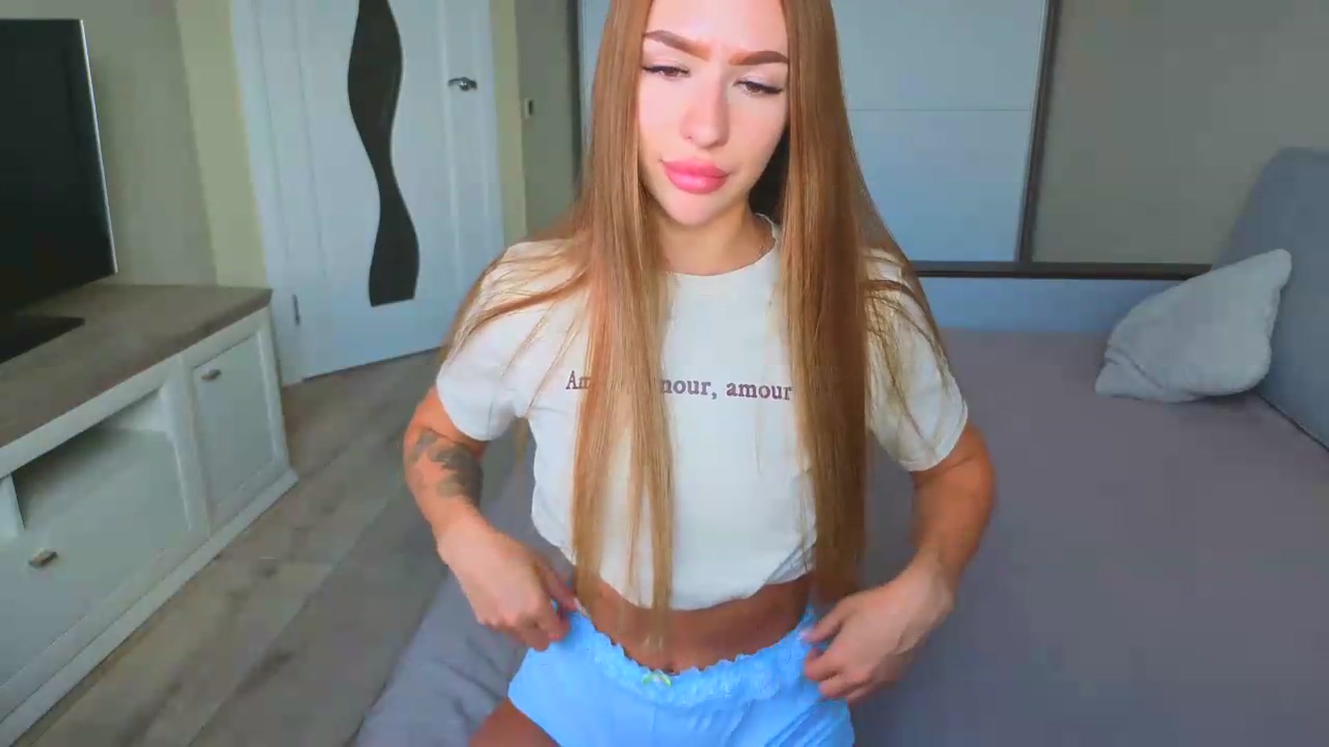 Gallery image thumbnail from mila_mur's myfreecams stream on, 09/03/2026, 12:28 image 14 of 20