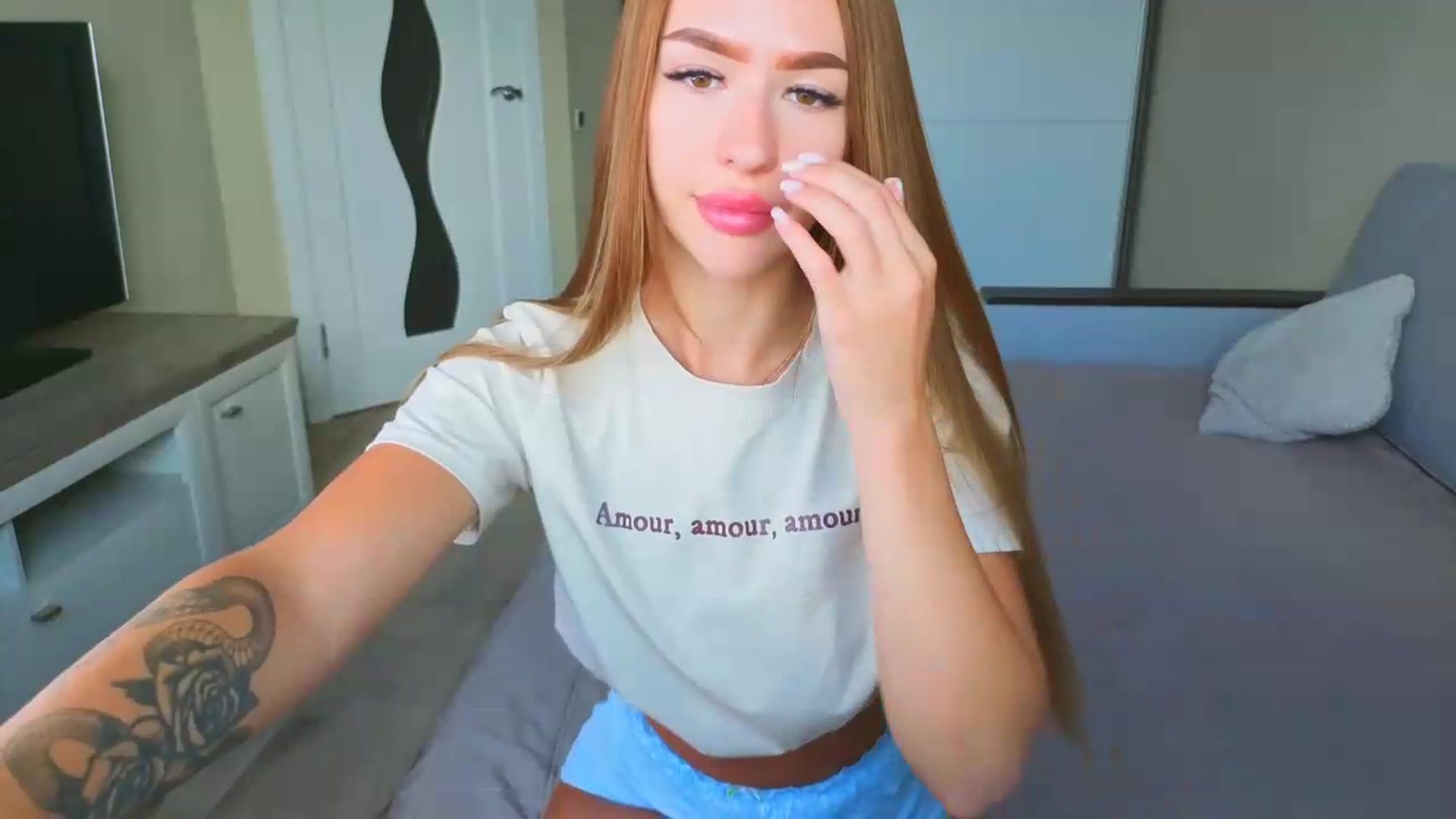 Gallery image thumbnail from mila_mur's myfreecams stream on, 09/03/2026, 12:28 image 19 of 20